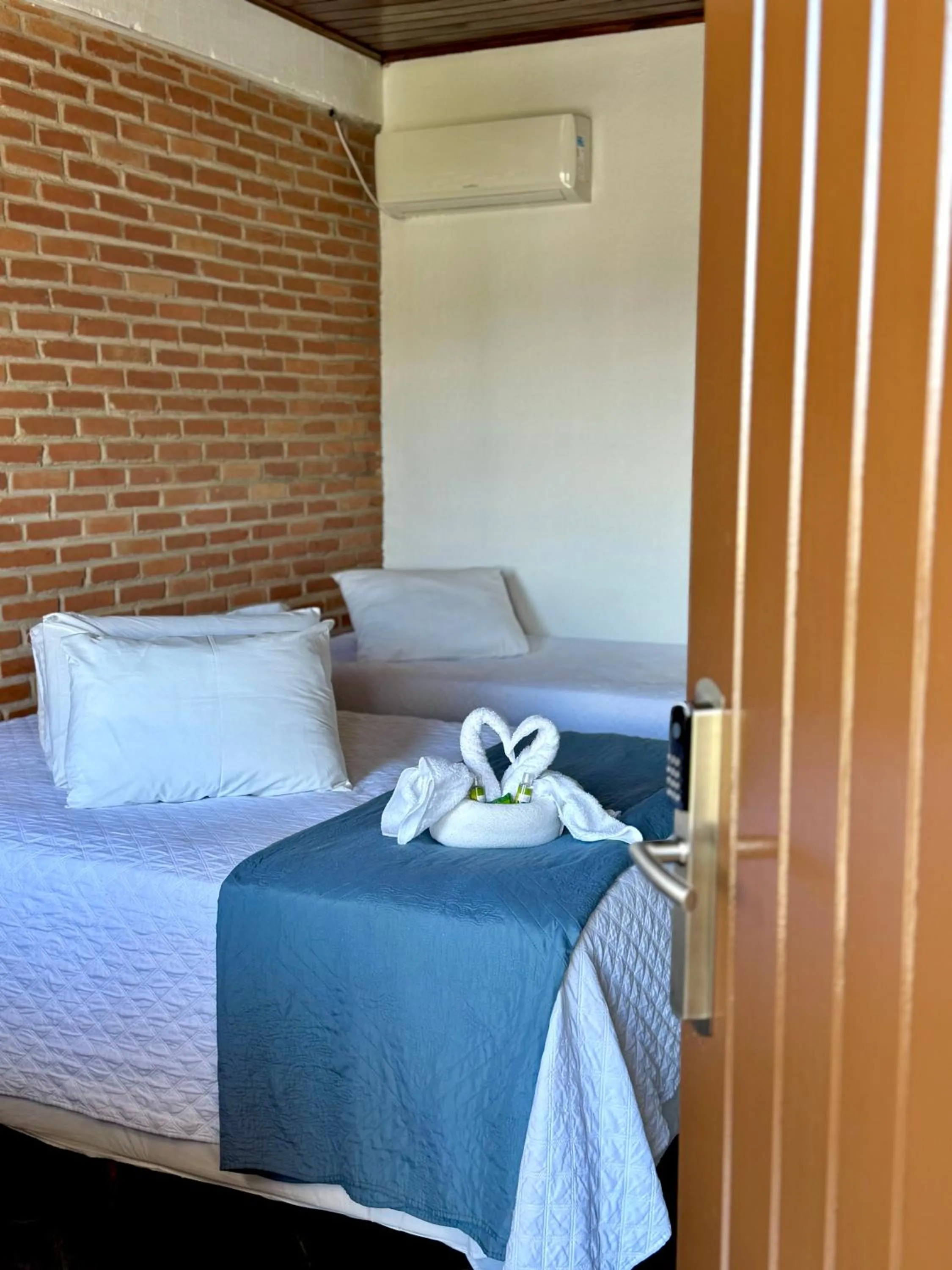 Bedroom, Bed in Pousada Maravista