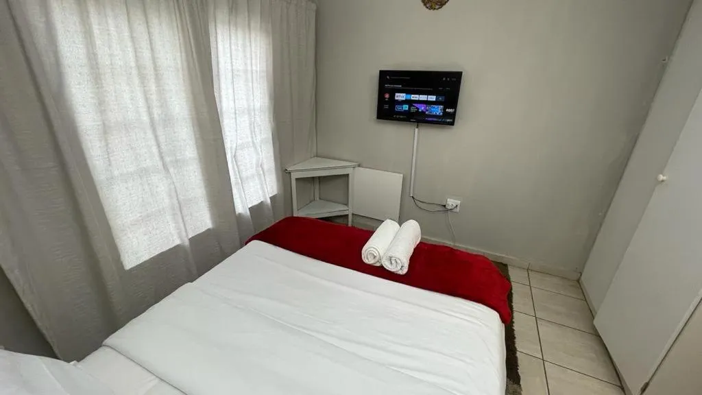 Bed in Reedsview Apartment