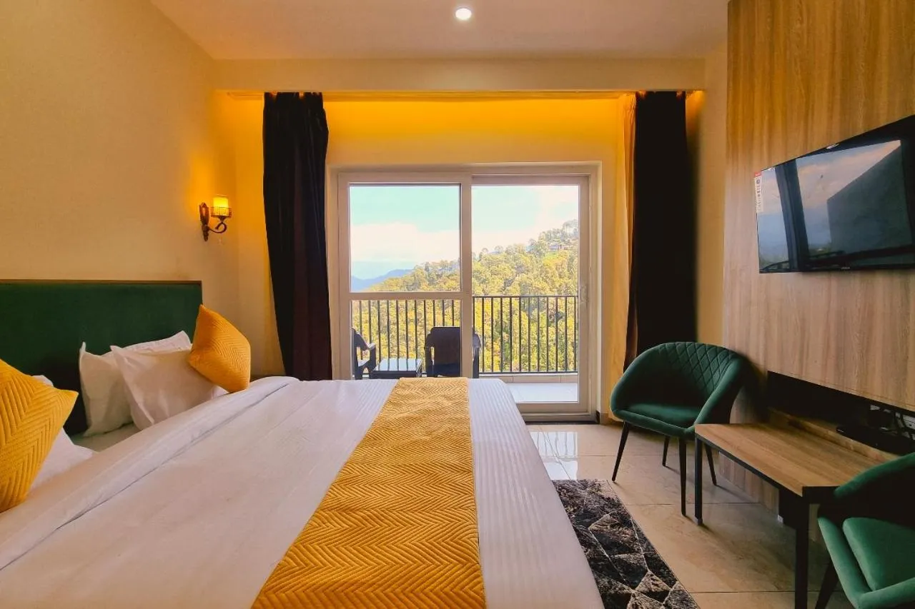 Bed in Hotel Pines & Peaks Dalhousie