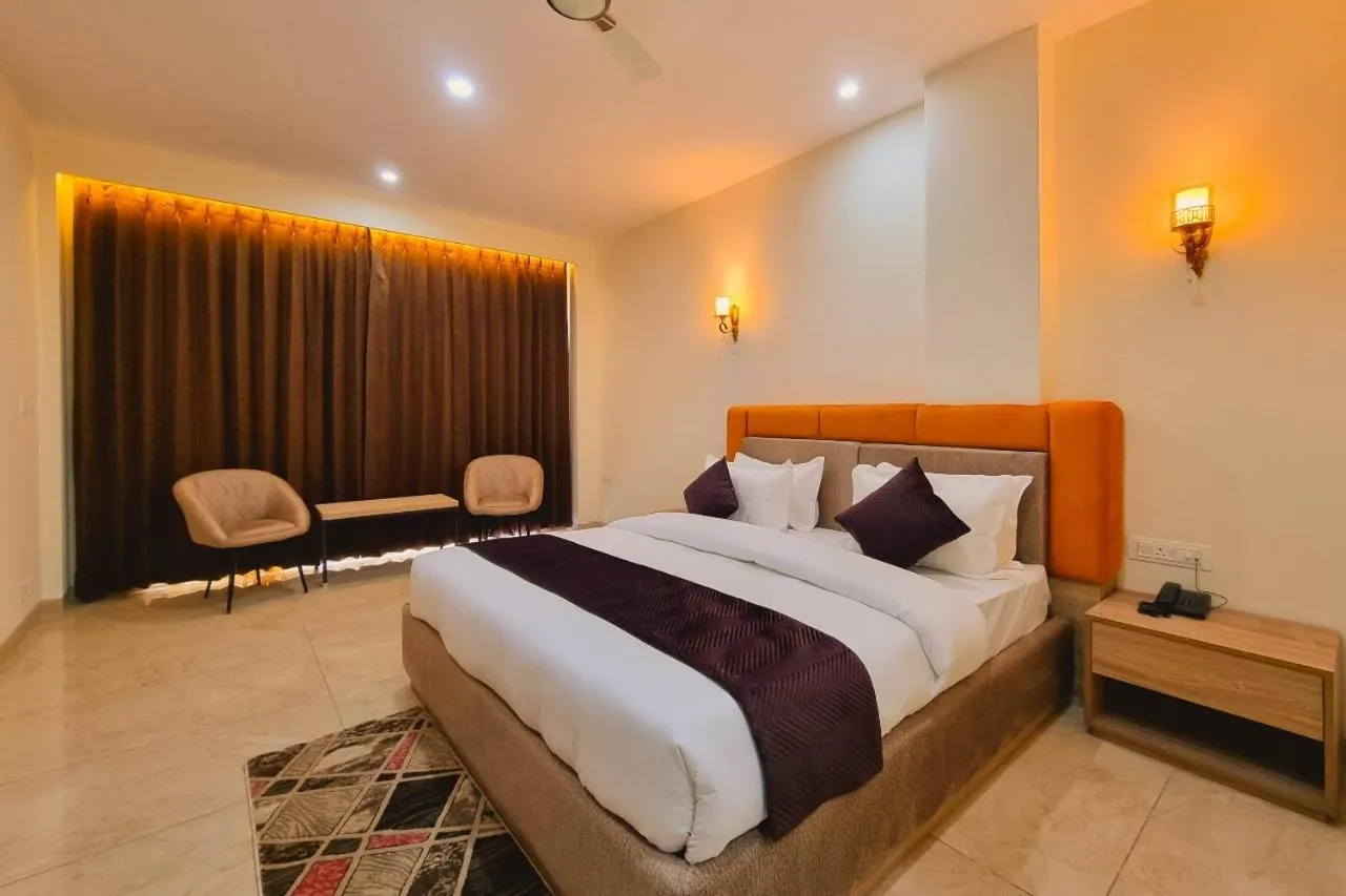 Bed in Hotel Pines & Peaks Dalhousie