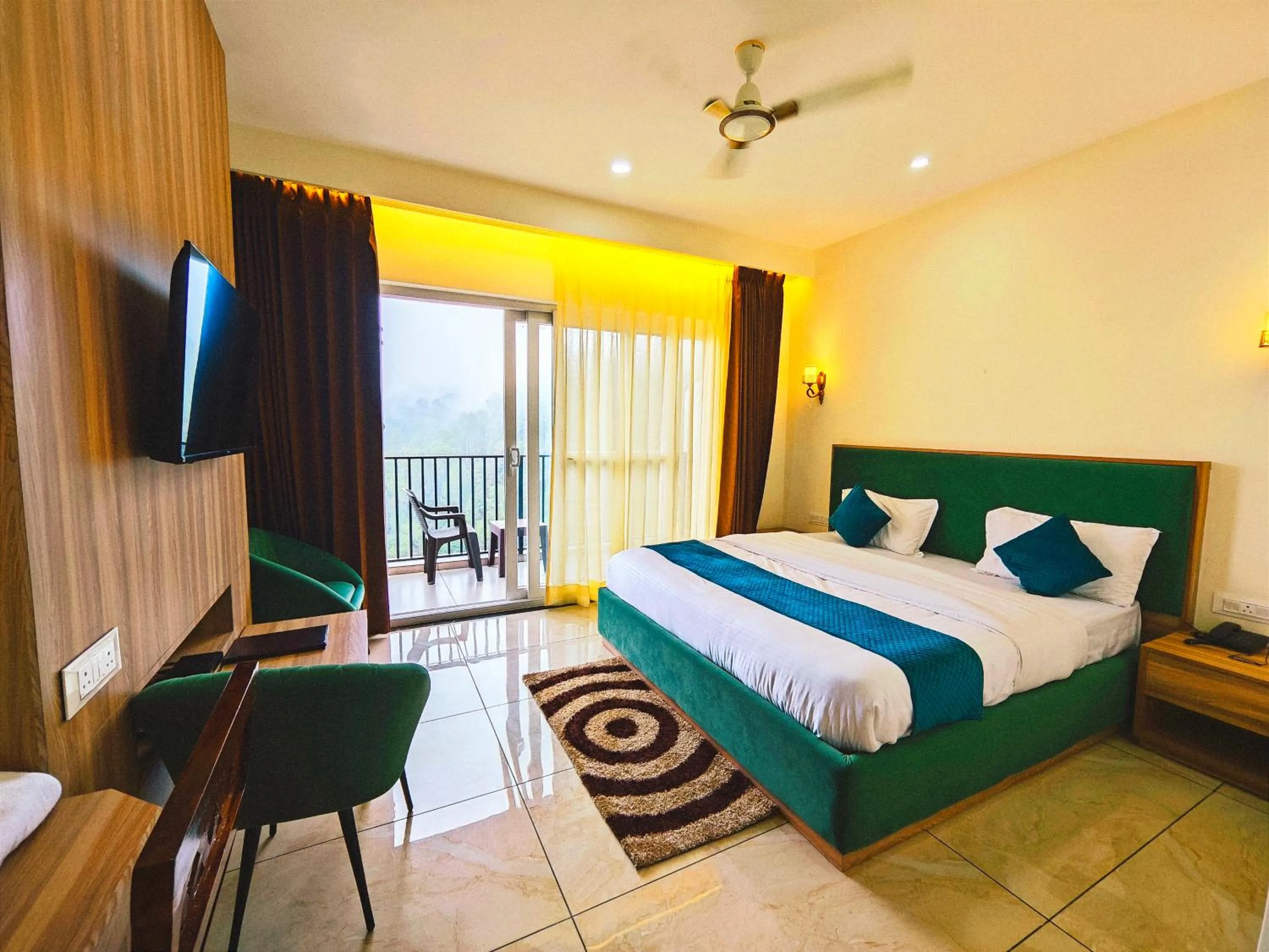 Bed in Hotel Pines & Peaks Dalhousie