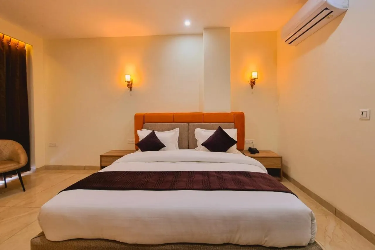 Bedroom, Bed in Hotel Pines & Peaks Dalhousie