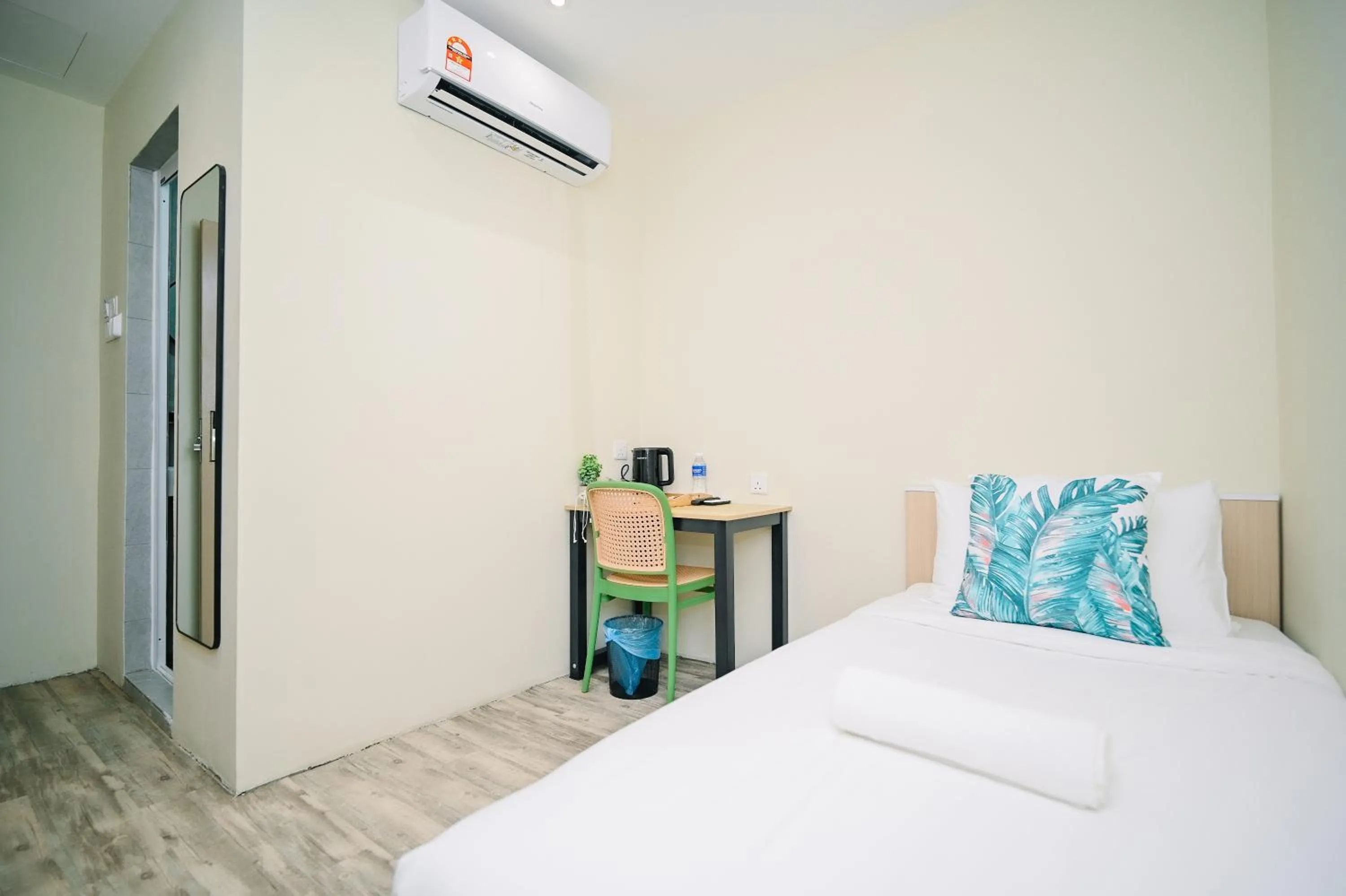 Bed in Swing & Pillows - Putrajaya Selangor