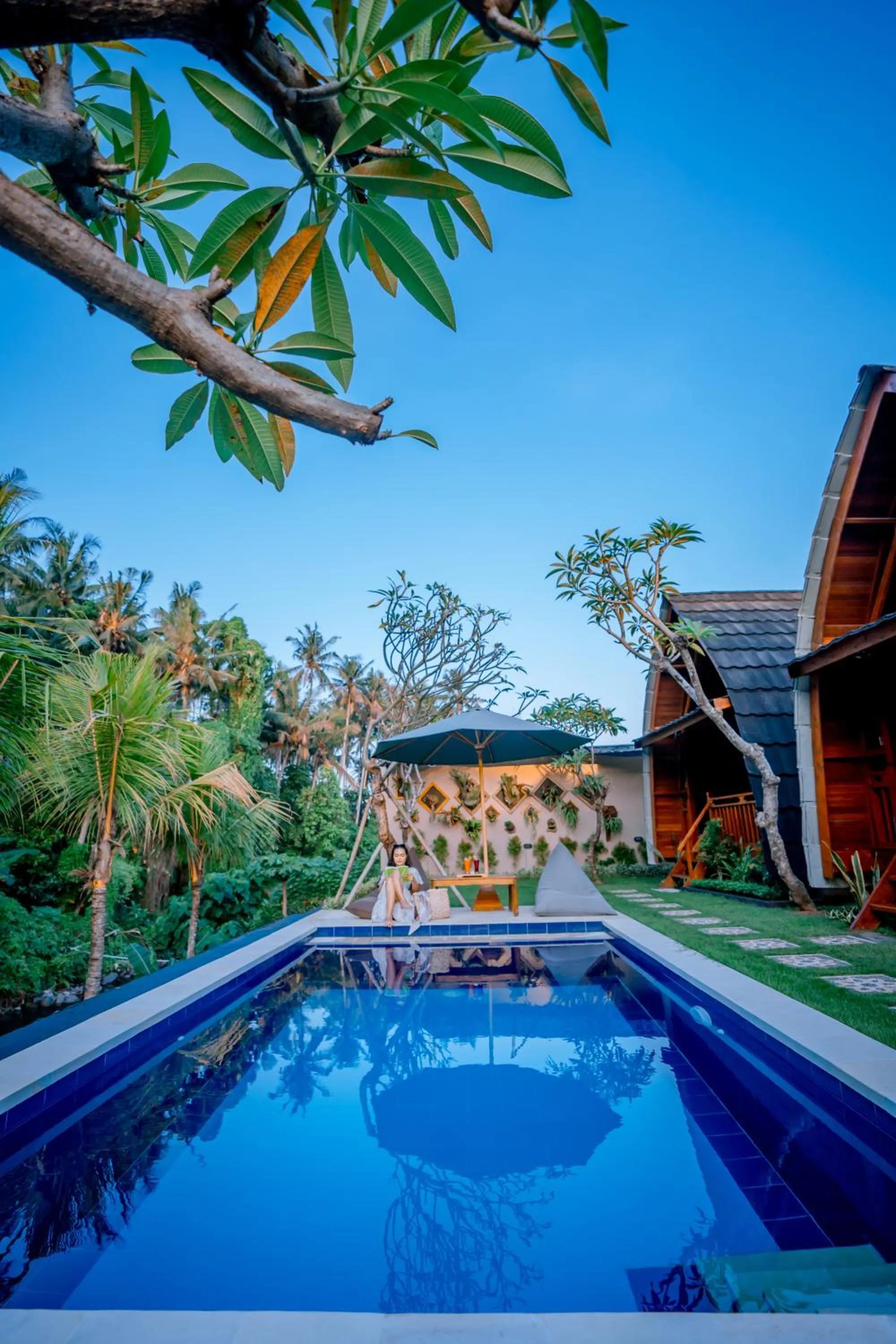 Swimming pool in Villa Mayu Jasri