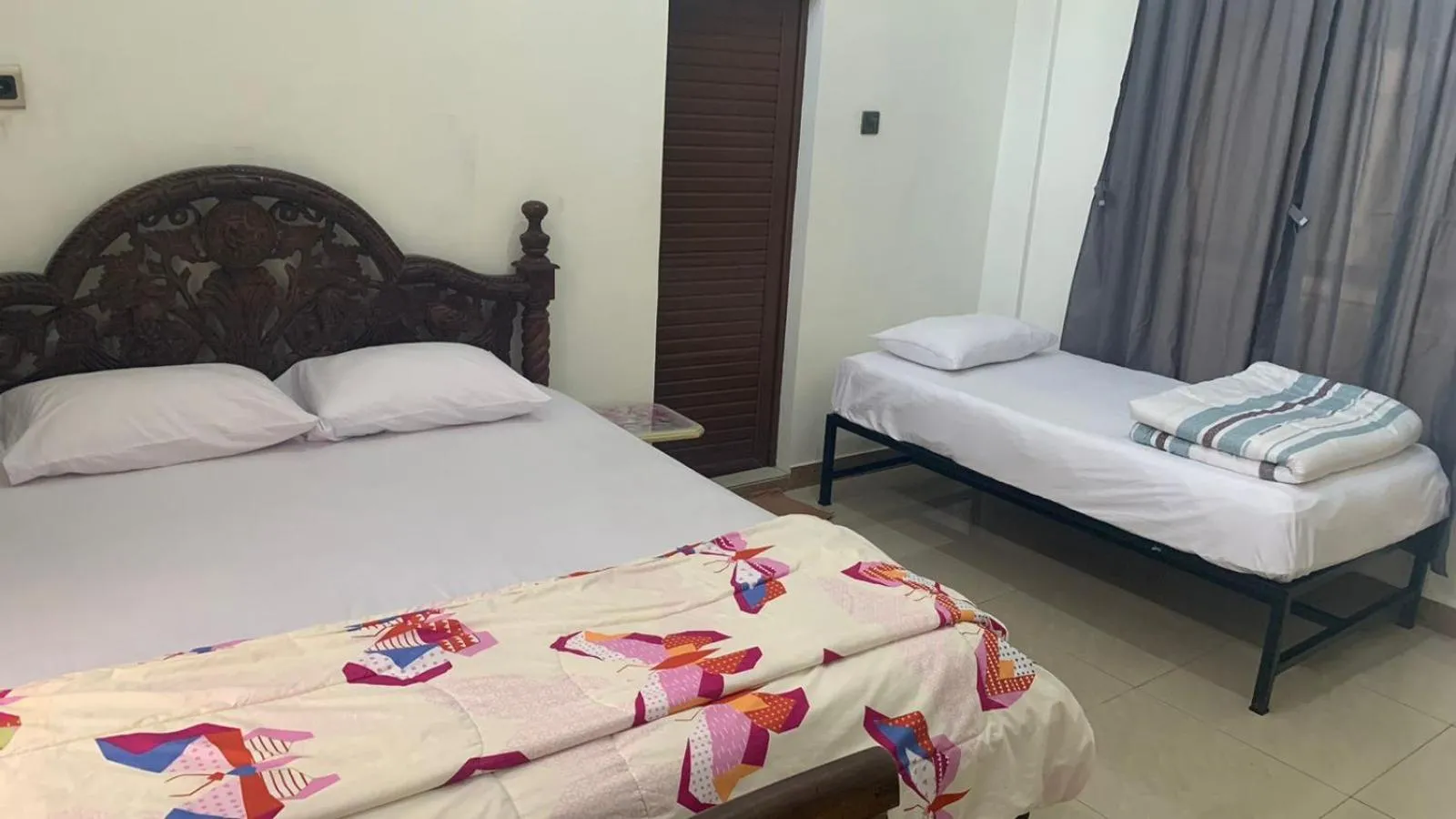 Bed in Hotel Cigadung Holiday syariah