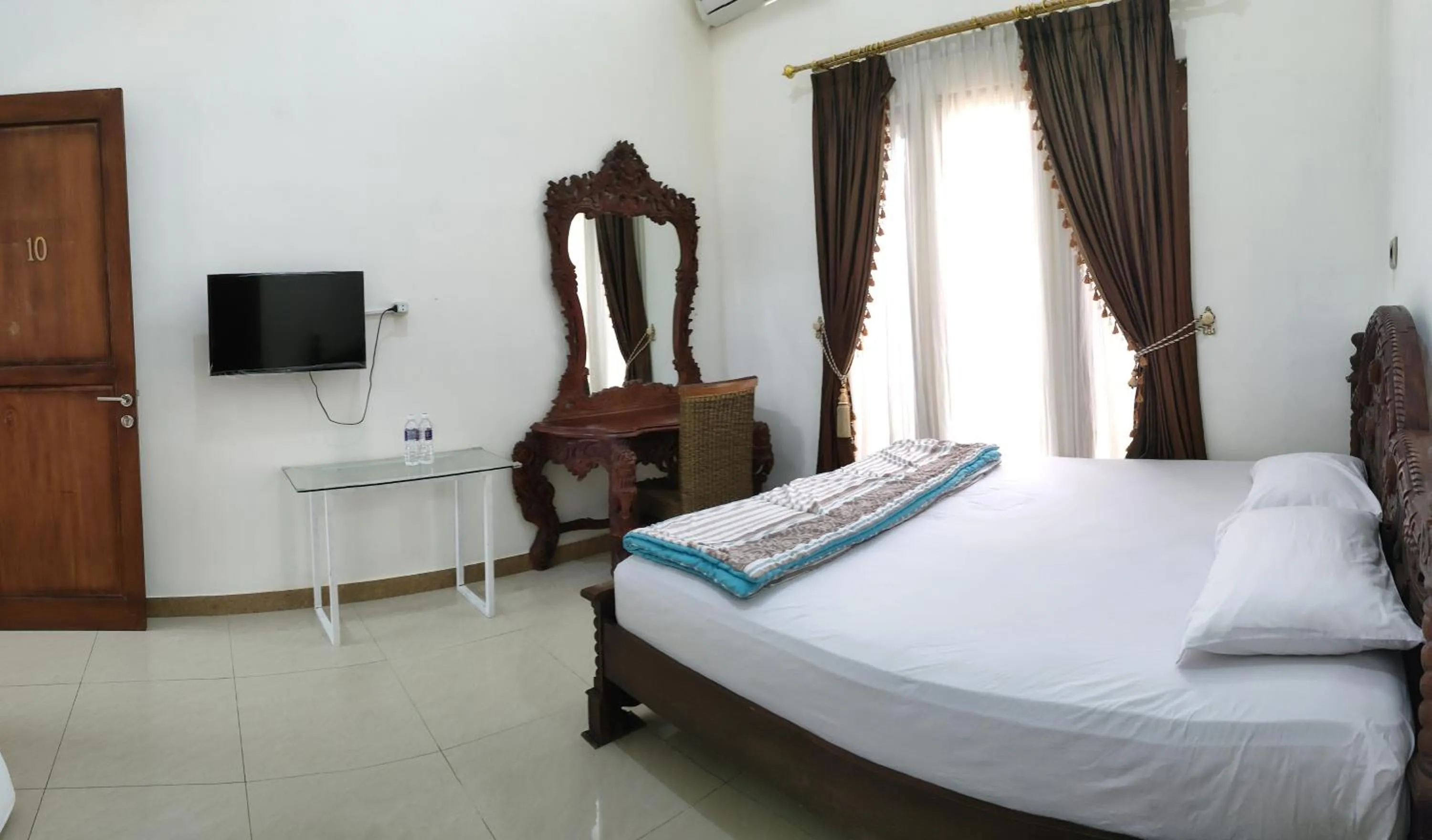 Bed in Hotel Cigadung Holiday syariah
