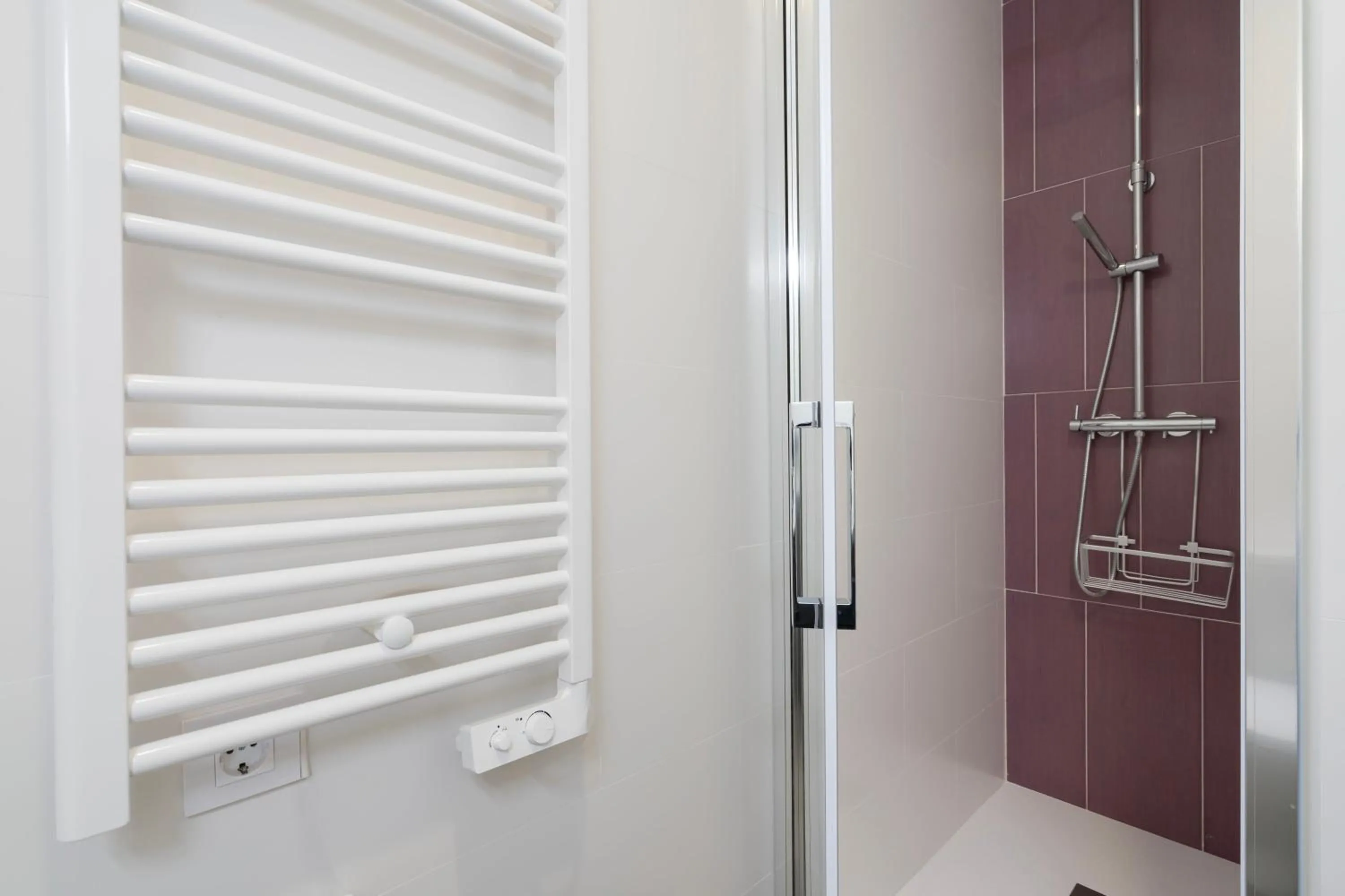 Shower in Dobo Madrid Cochabamba