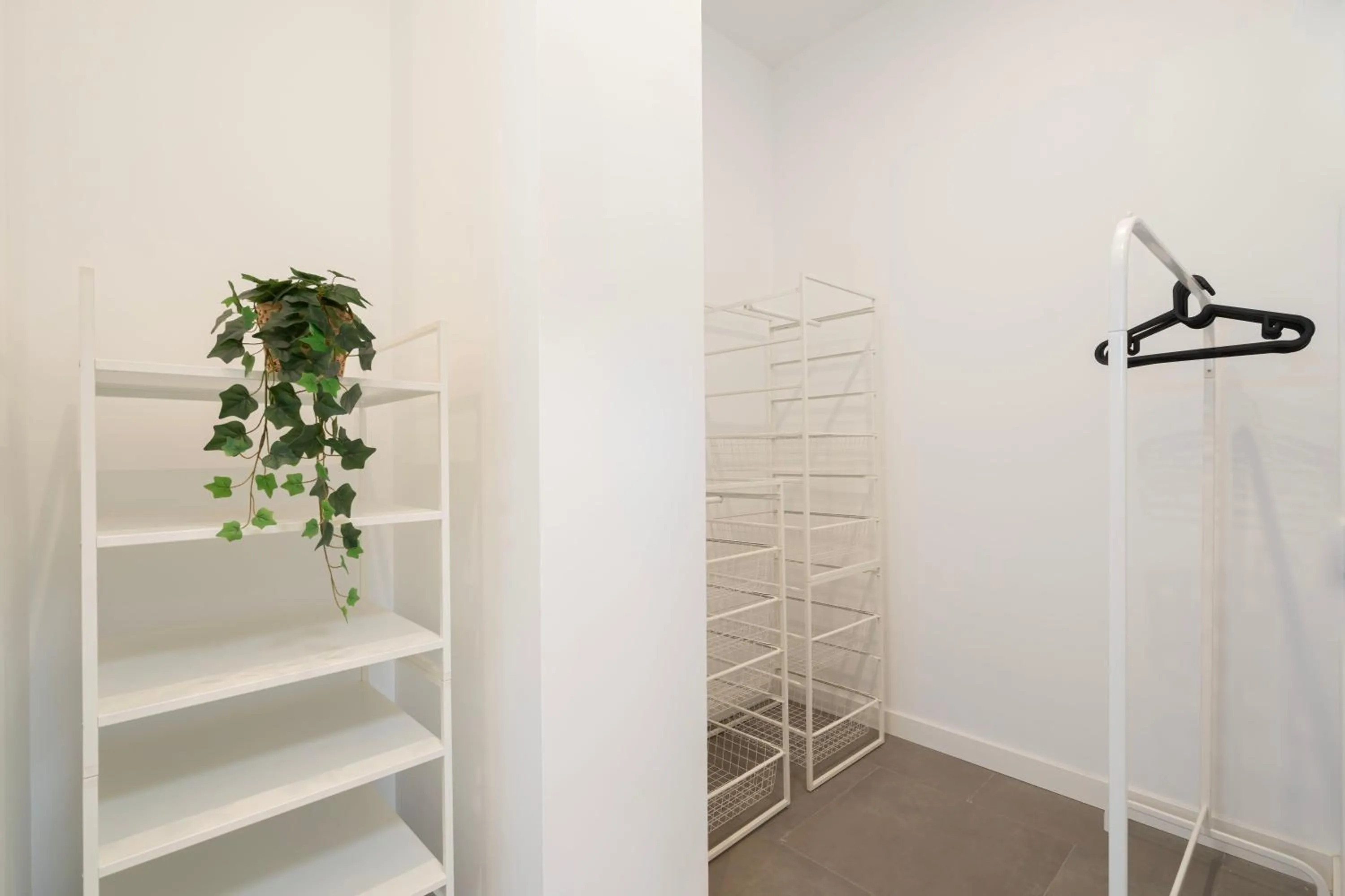 wardrobe in Dobo Madrid Cochabamba
