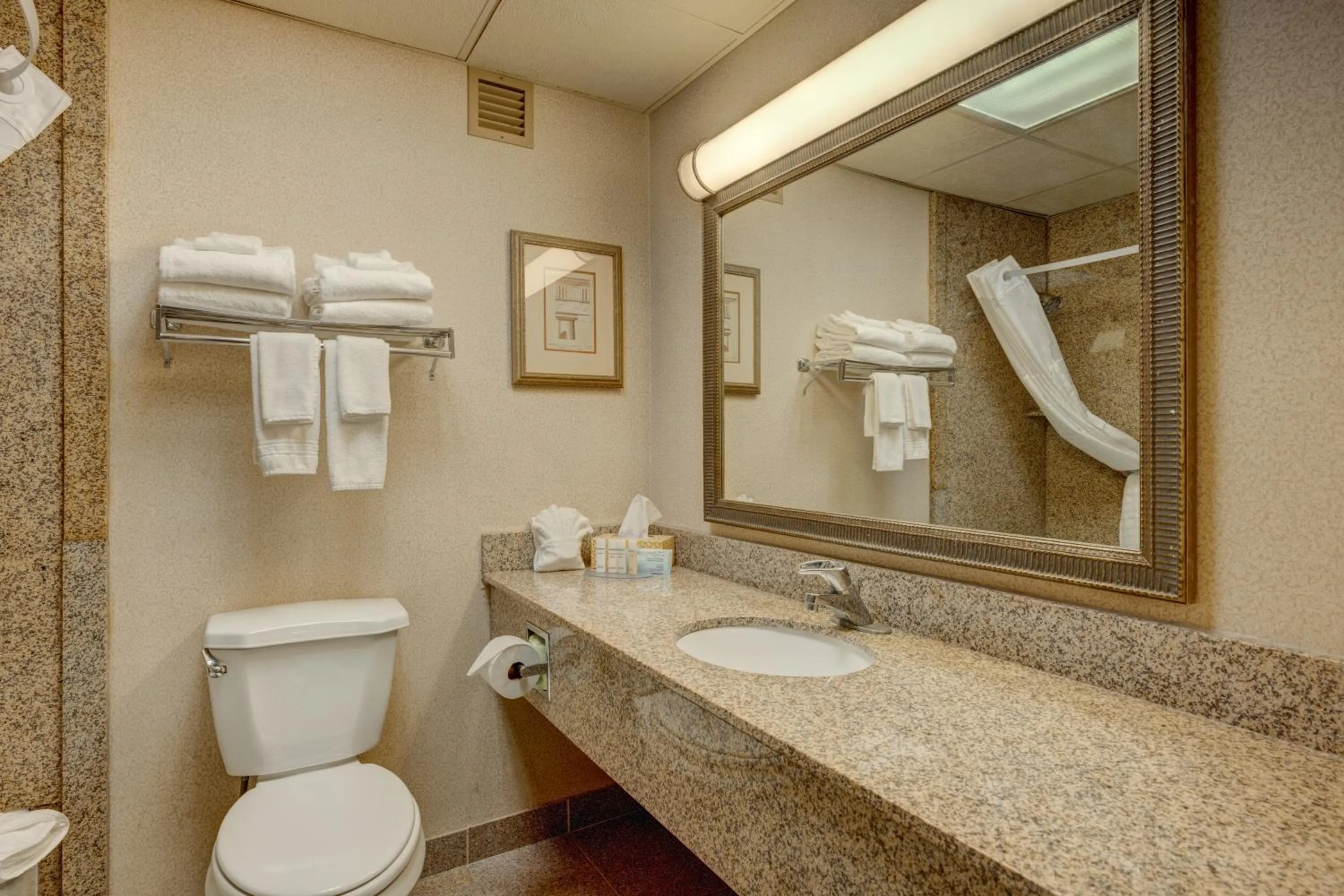 Bathroom in Riverside Hotel