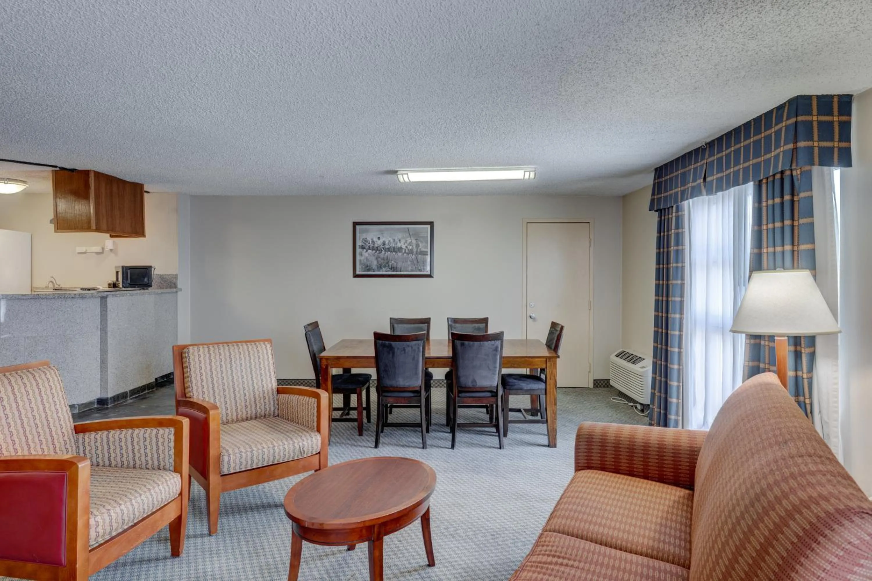 Seating area in Riverside Hotel