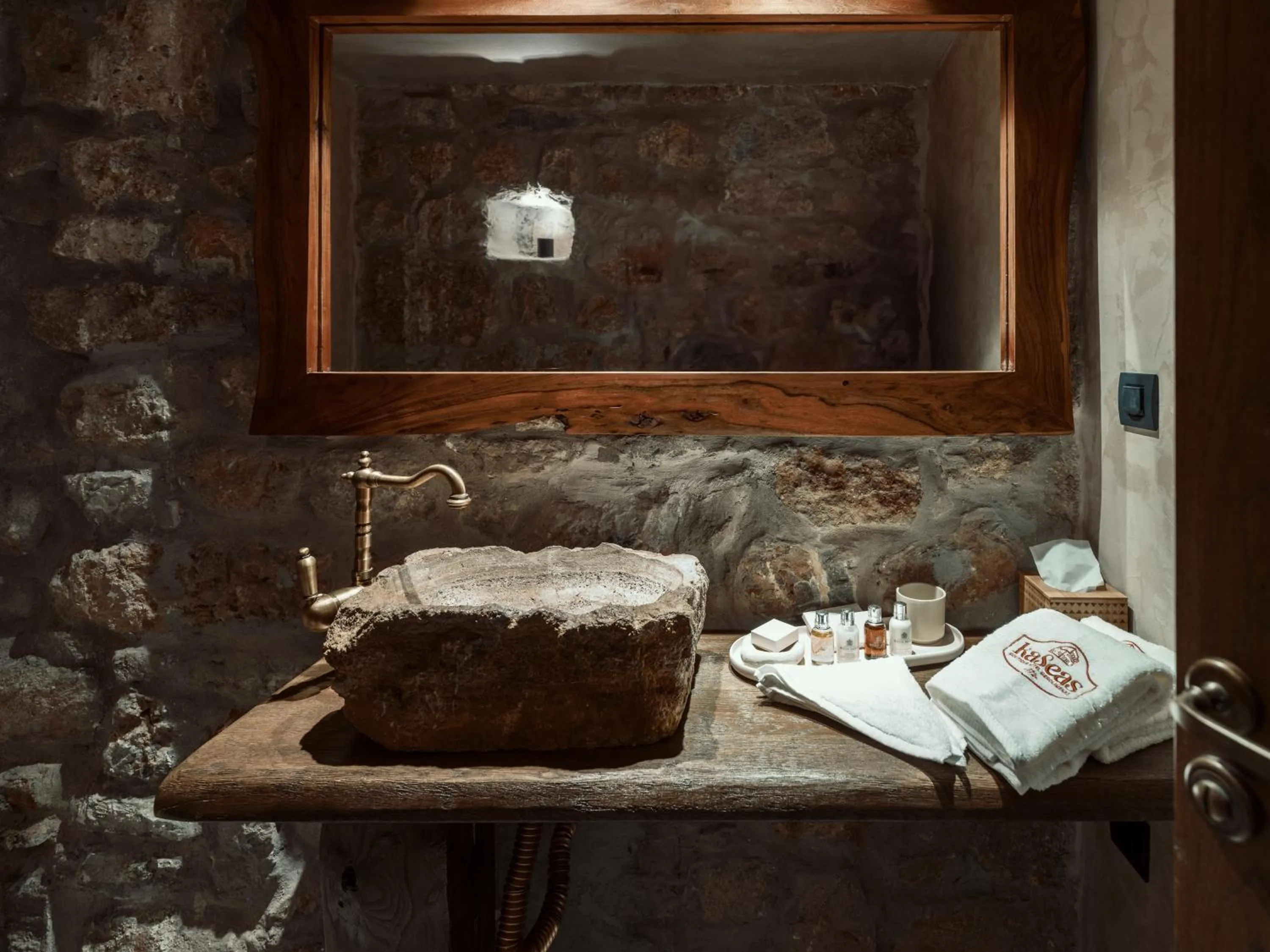 Bathroom in KaSeas Boutique Hotel