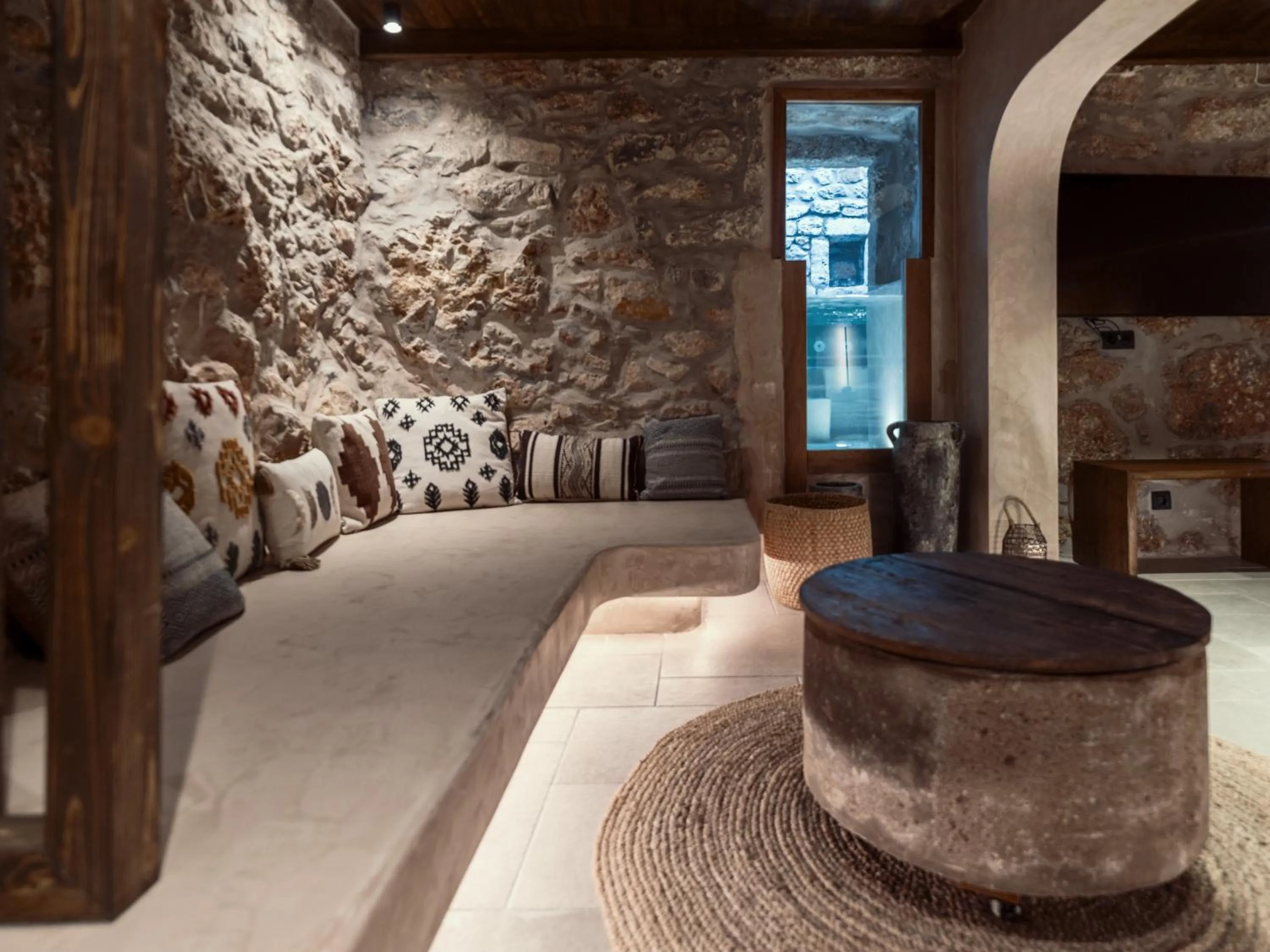 Living room, Bed in KaSeas Boutique Hotel