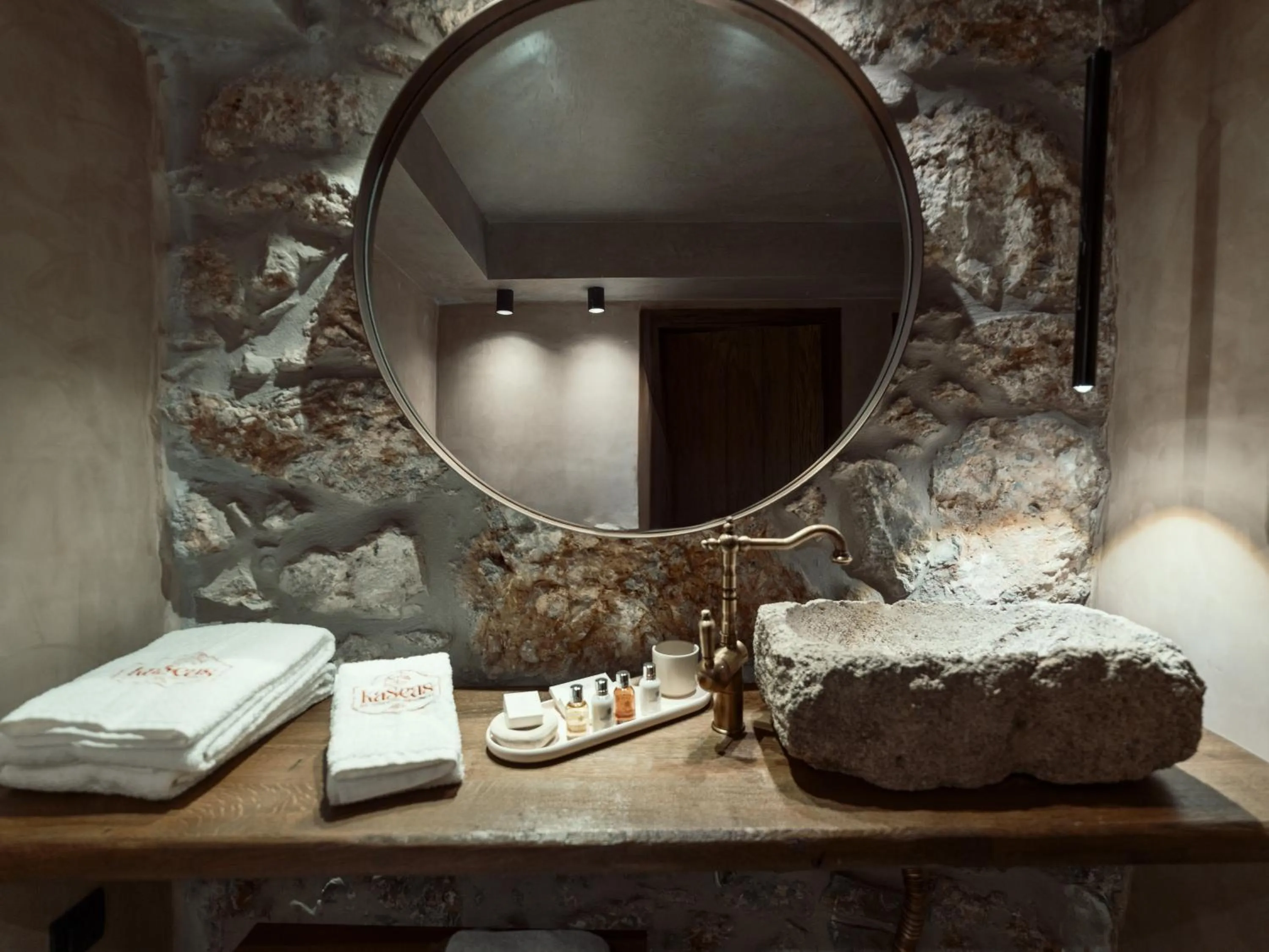 Bathroom in KaSeas Boutique Hotel