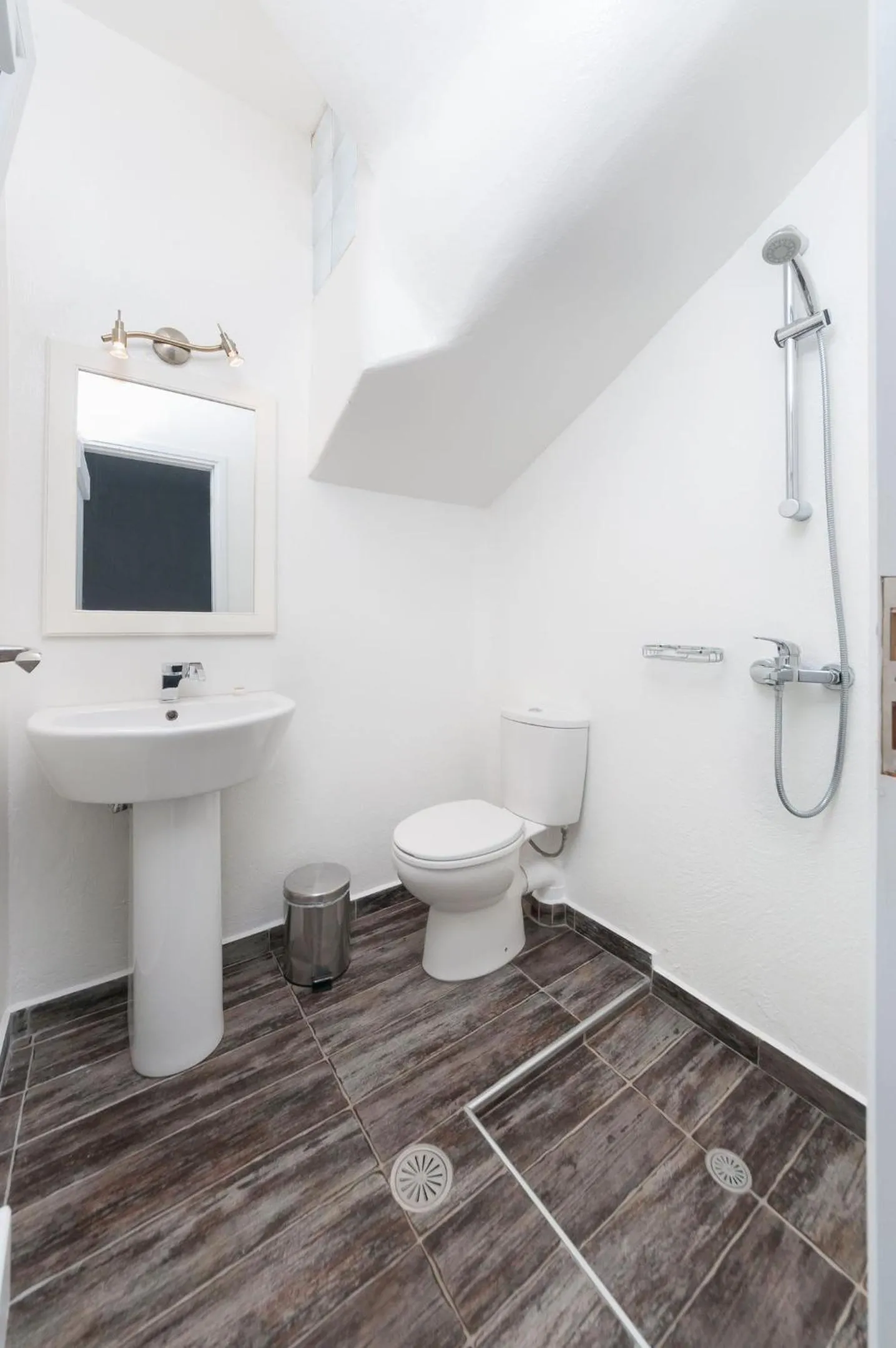 Superb Naxos Apartment Triple Studio Semi-Basement Private Balcony