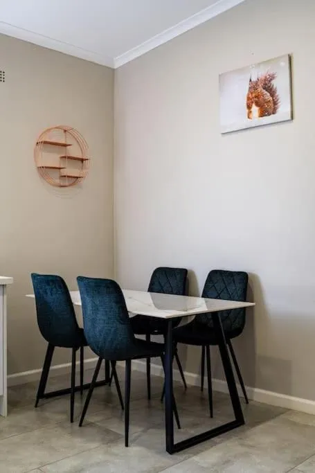 Dining area in 124 Platinum Peak ,Victoria Falls