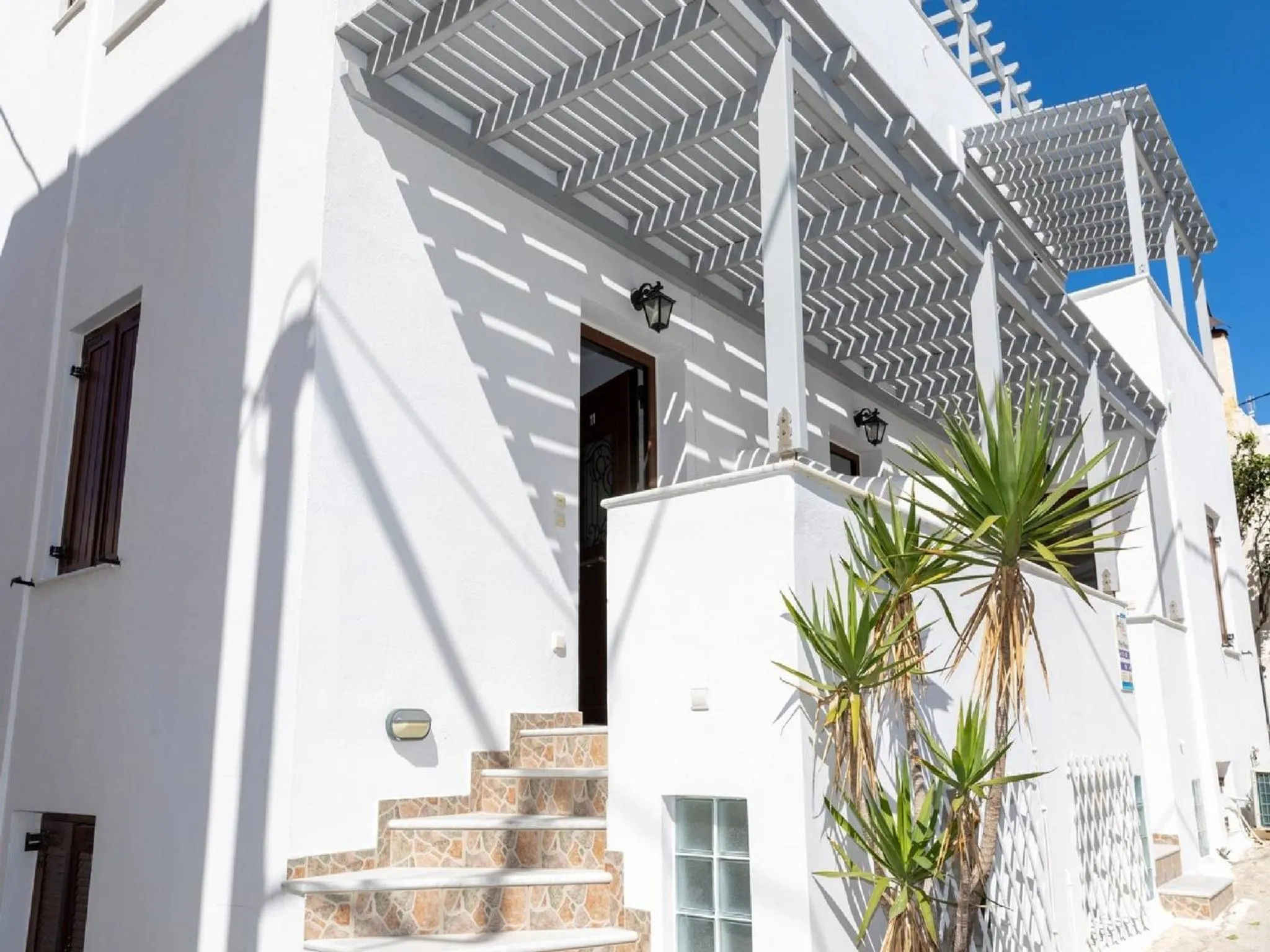 Beautiful Naxos Apartment Triple Studio 150M From St George Beach