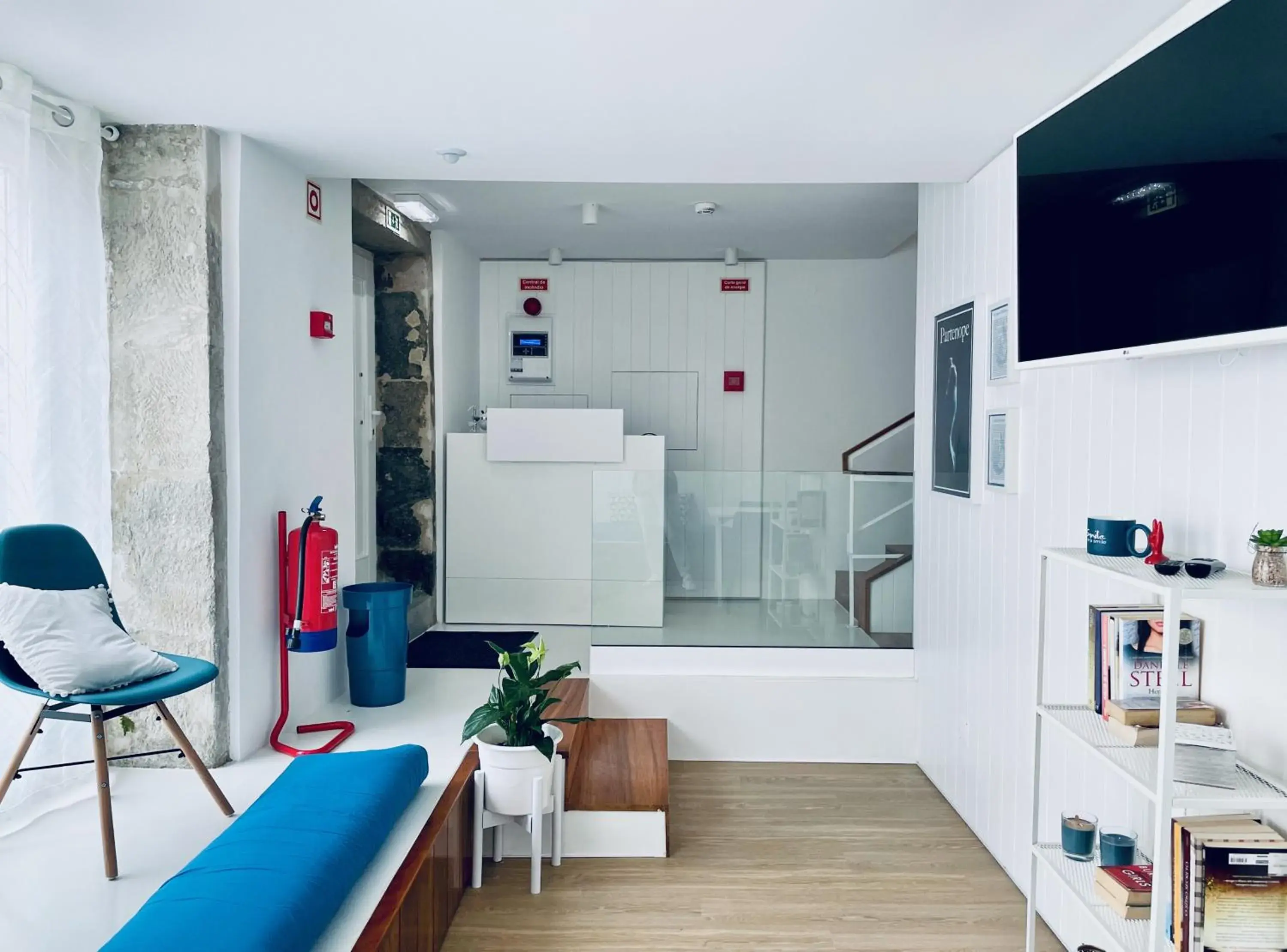 Living room in Partenope Hostel and Suites Living room in Partenope Hostel and Suites