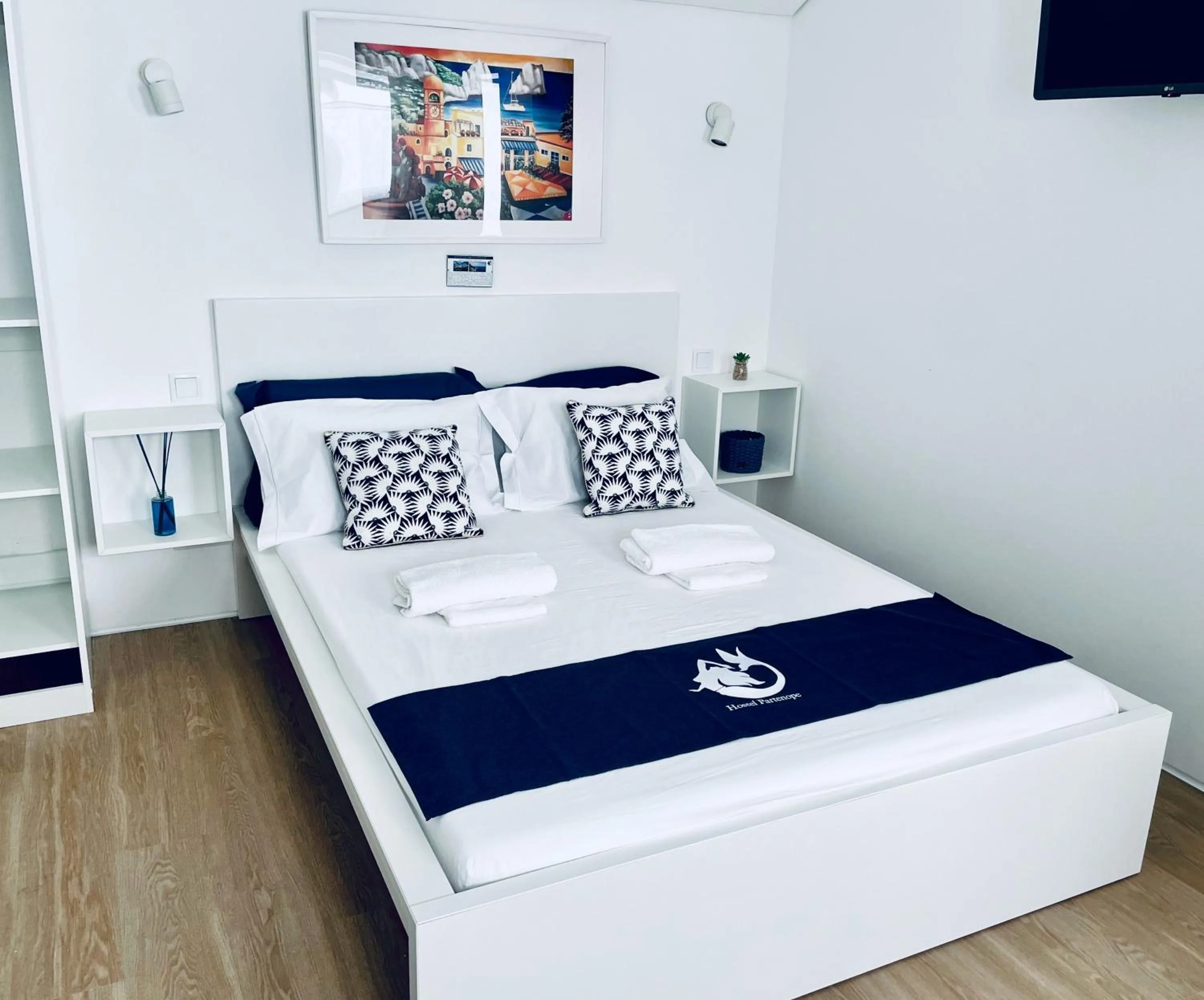 Bedroom, Bed in Partenope Hostel and Suites