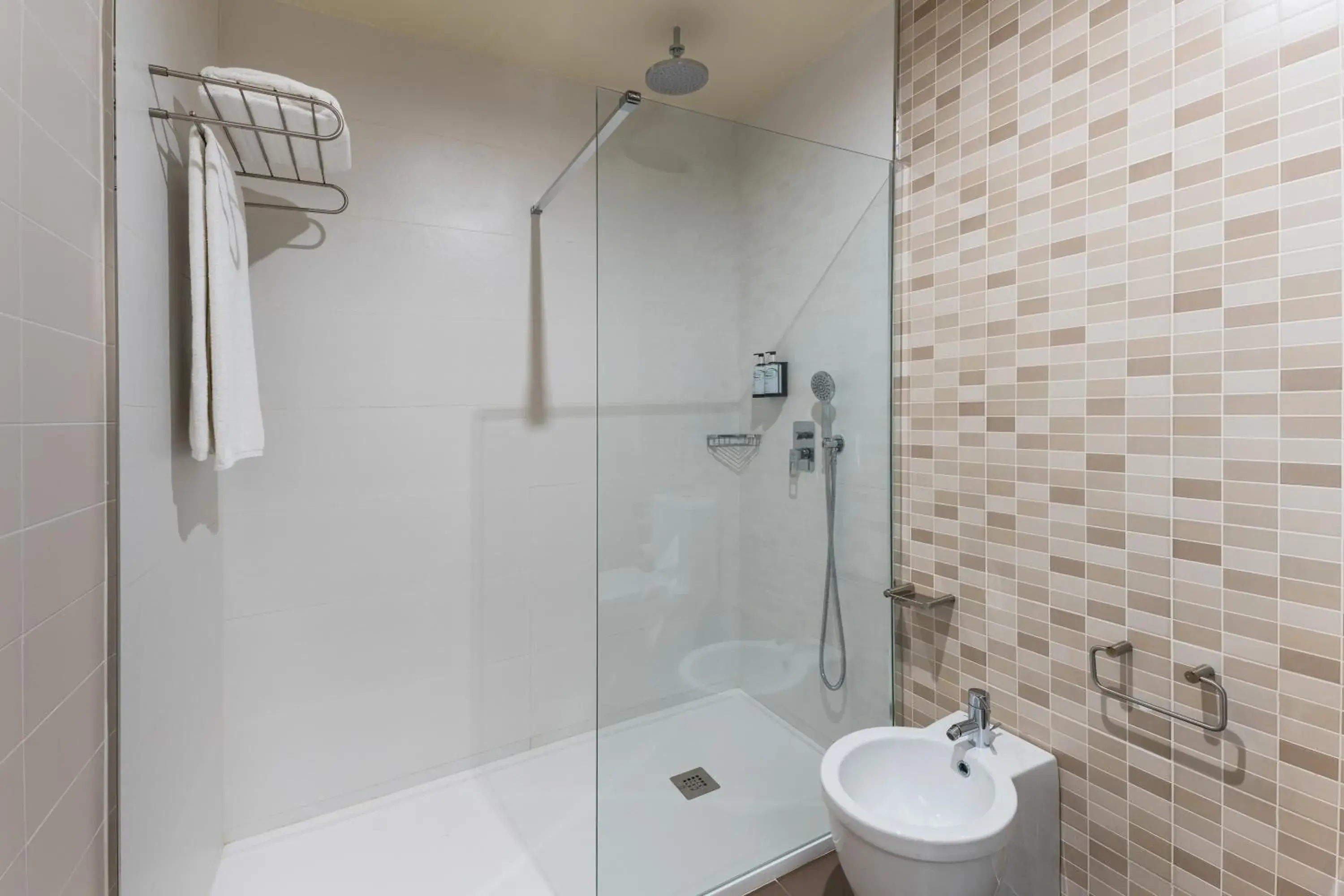 Bathroom in Elba Costa Ballena Beach & Thalasso Resort Bathroom in Elba Costa Ballena Beach & Thalasso Resort