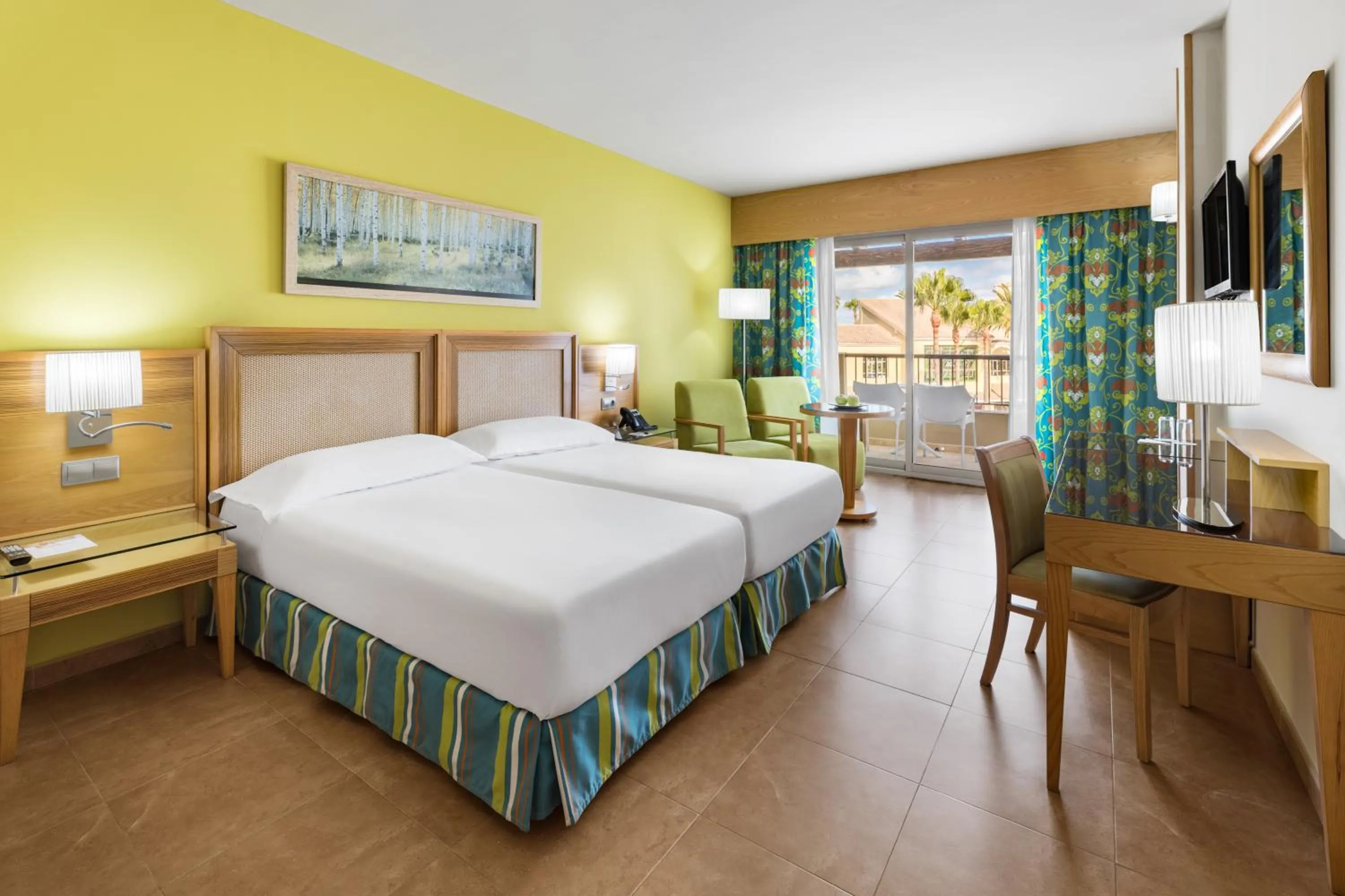 Superior Family Room (2 Adults + 2 Children) in Elba Costa Ballena Beach & Thalasso Resort