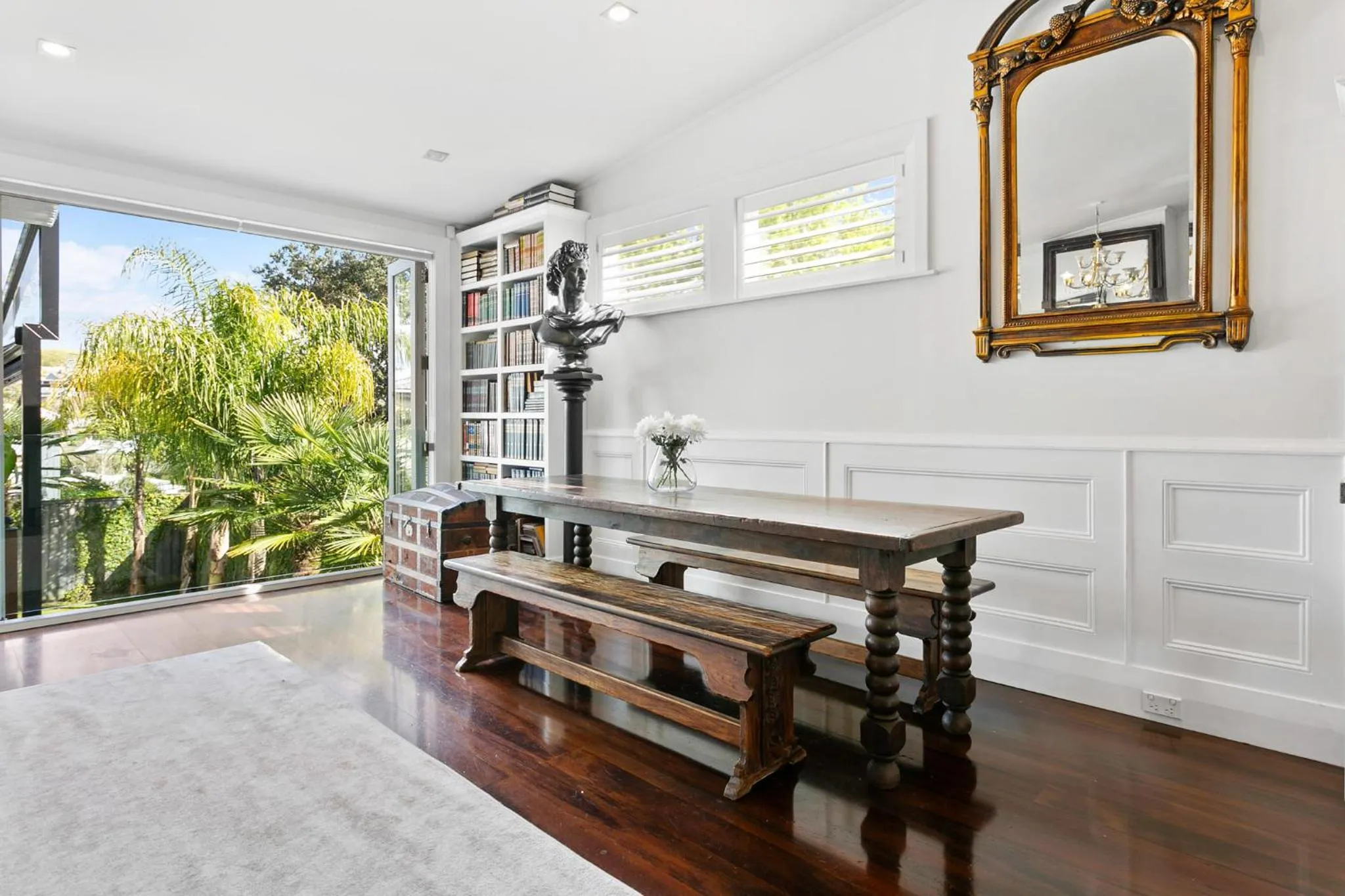 Seating area in Freemans Bay Home by Urban Rest