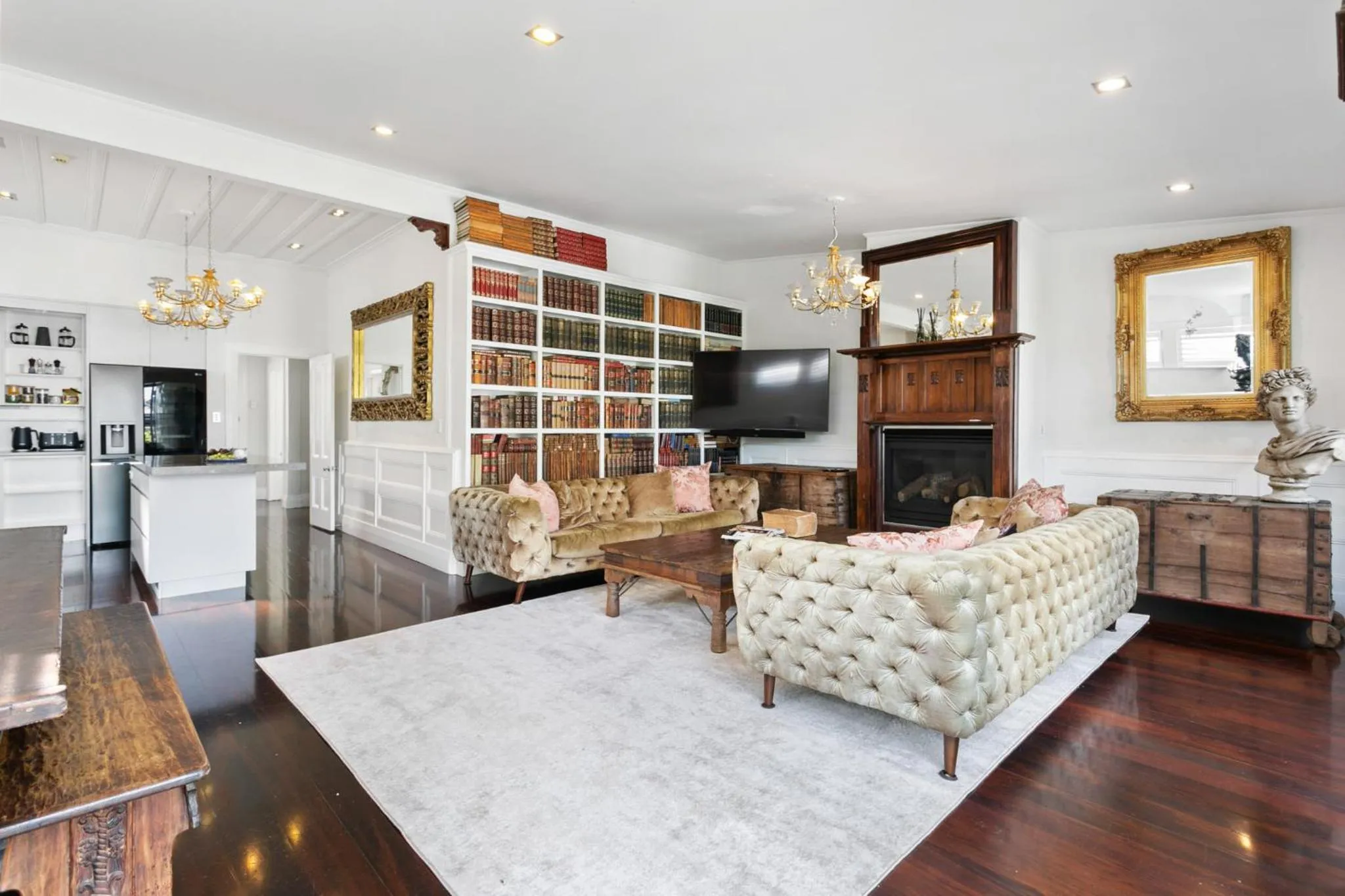 Living room in Freemans Bay Home by Urban Rest