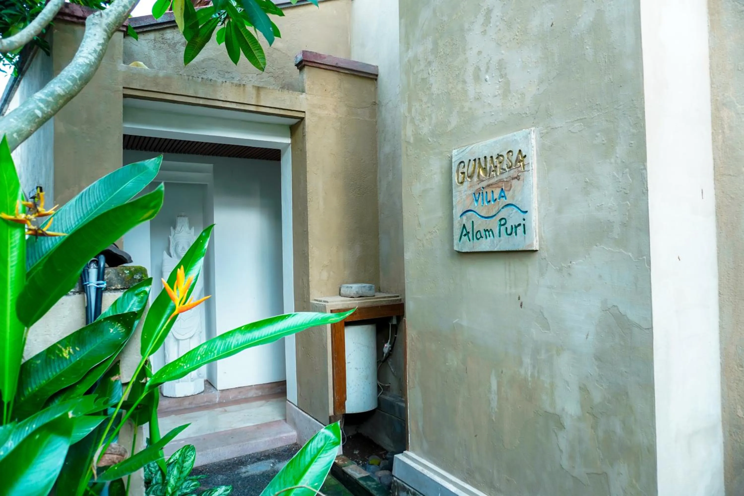 Photo of the whole room in Alam Puri Art Museum and Villas