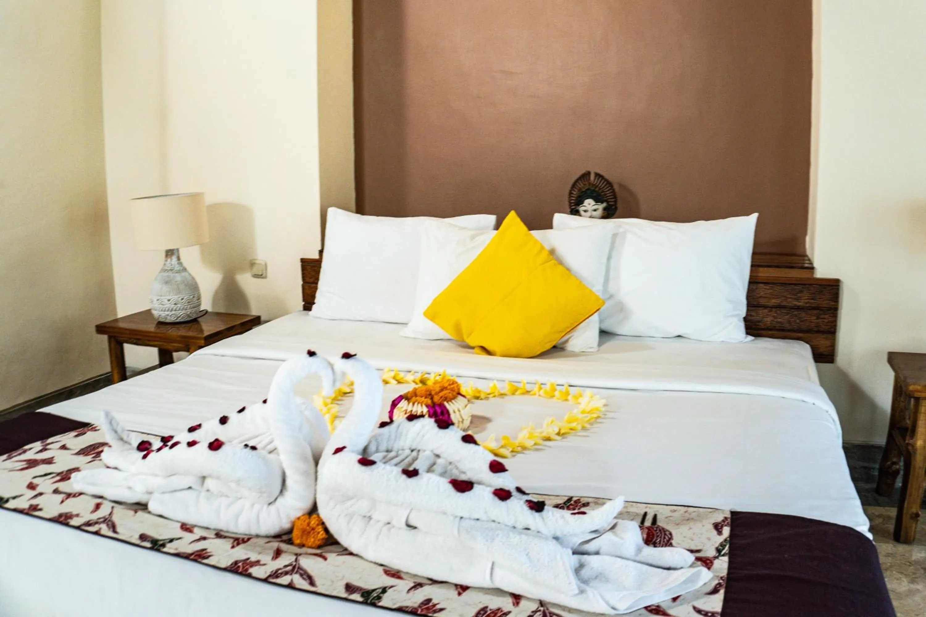 Bedroom, Bed in Alam Puri Art Museum and Villas