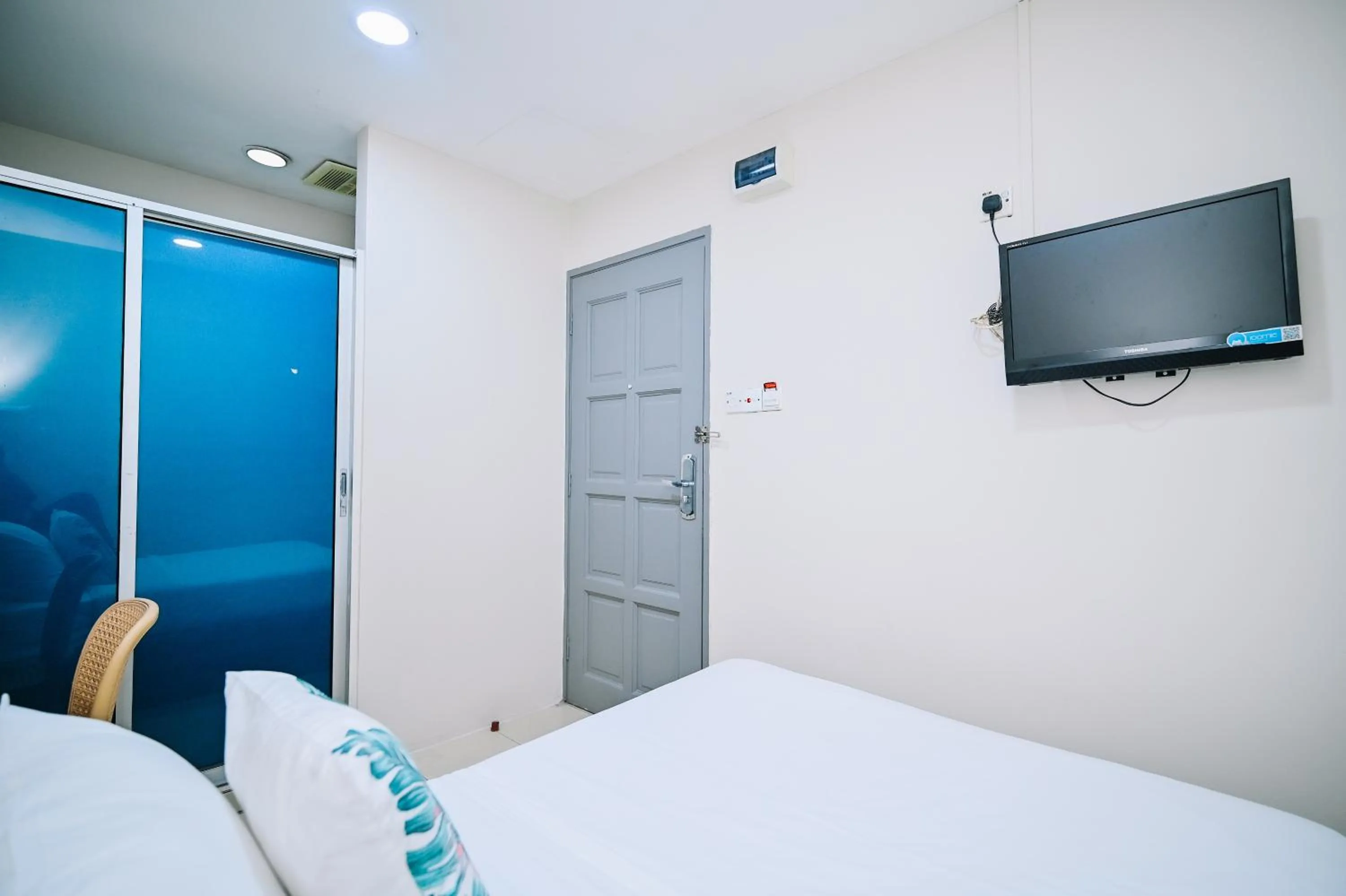 Bed in Swing & Pillows - My Home Hotel Wangsa Maju