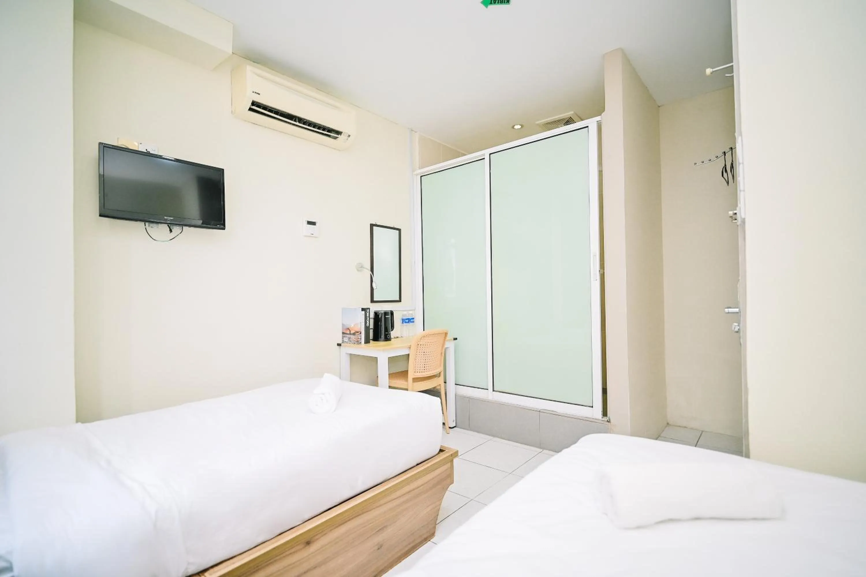 Bed in Swing & Pillows - My Home Hotel Wangsa Maju