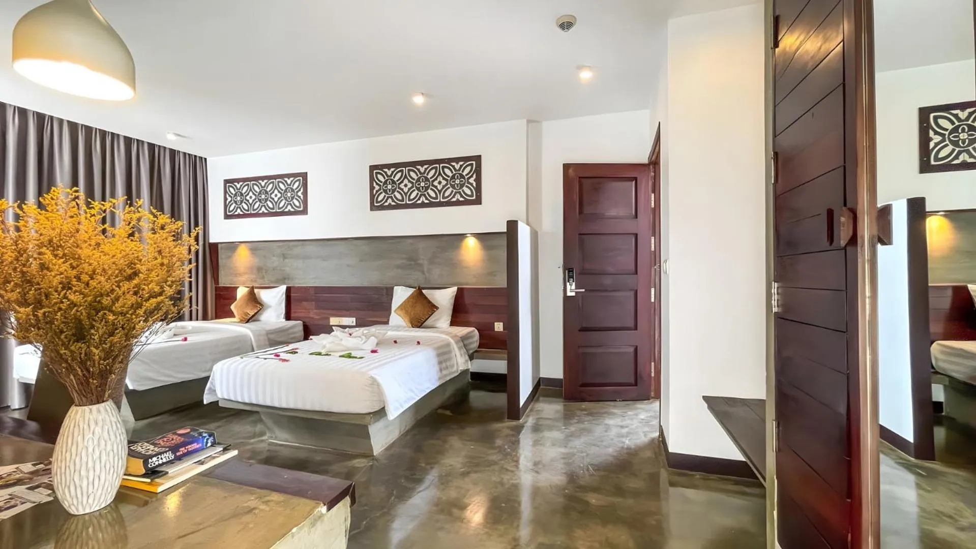 Bed in The Calm Oasis