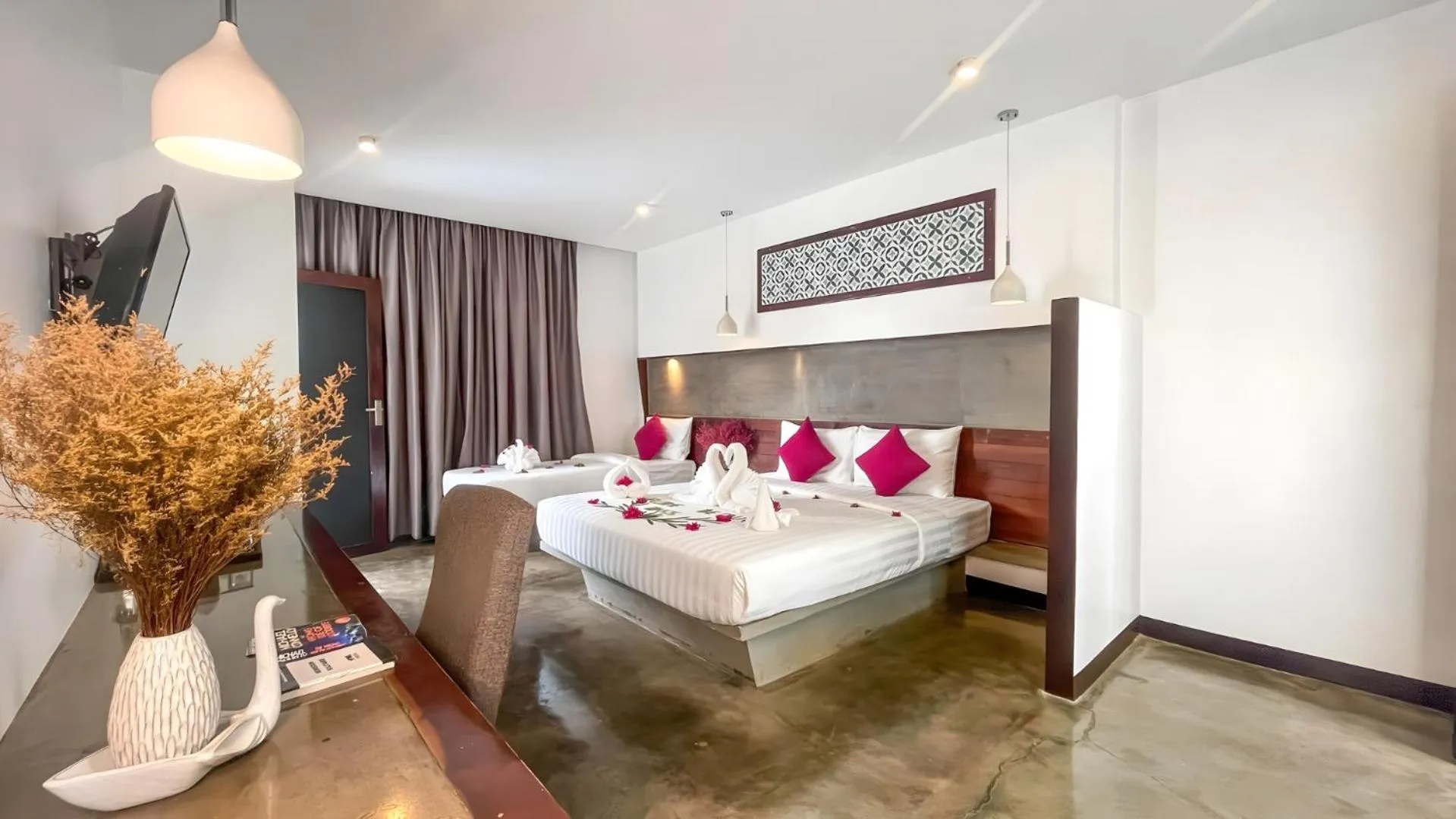 Bed in The Calm Oasis