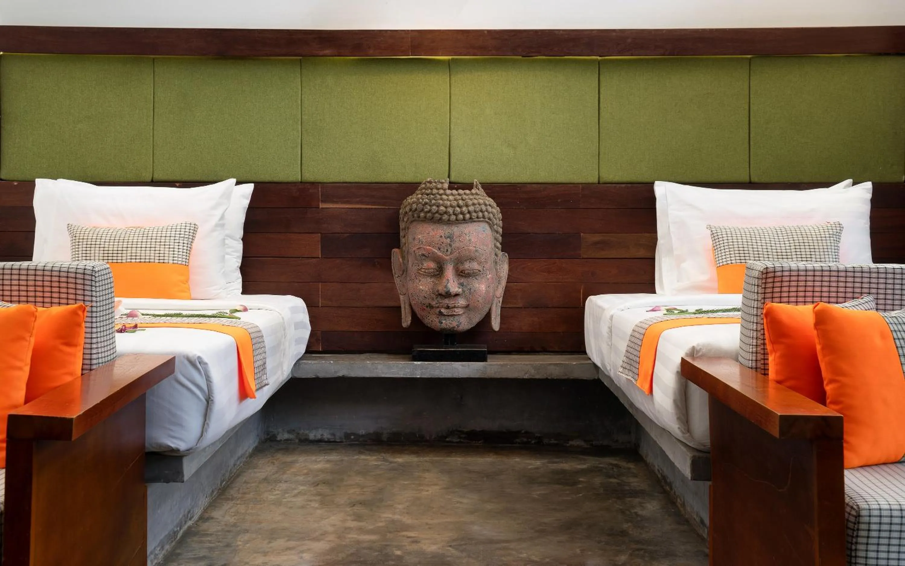 Bed in The Calm Oasis