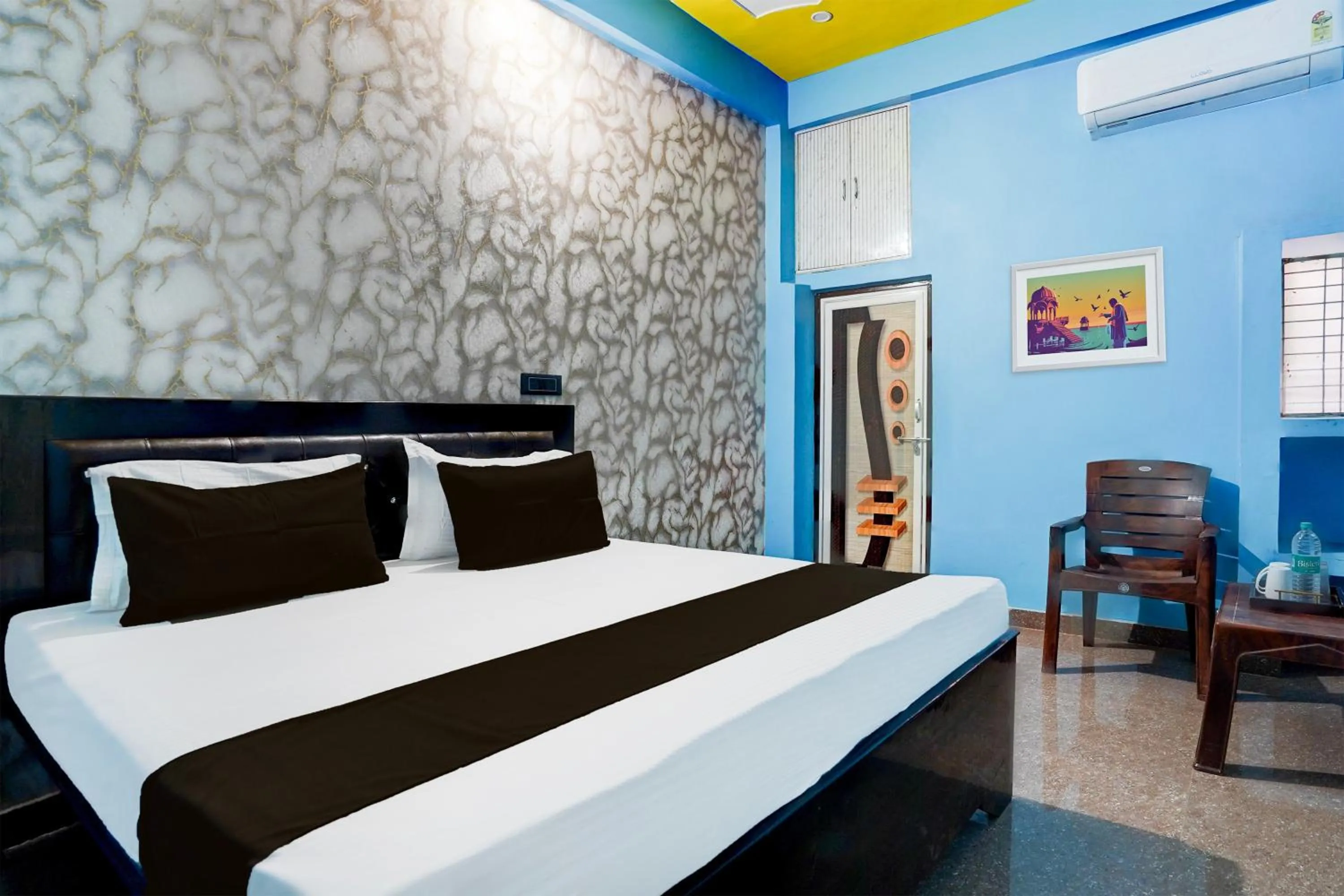 Bedroom in Hotel O J.k Hotel and resturant