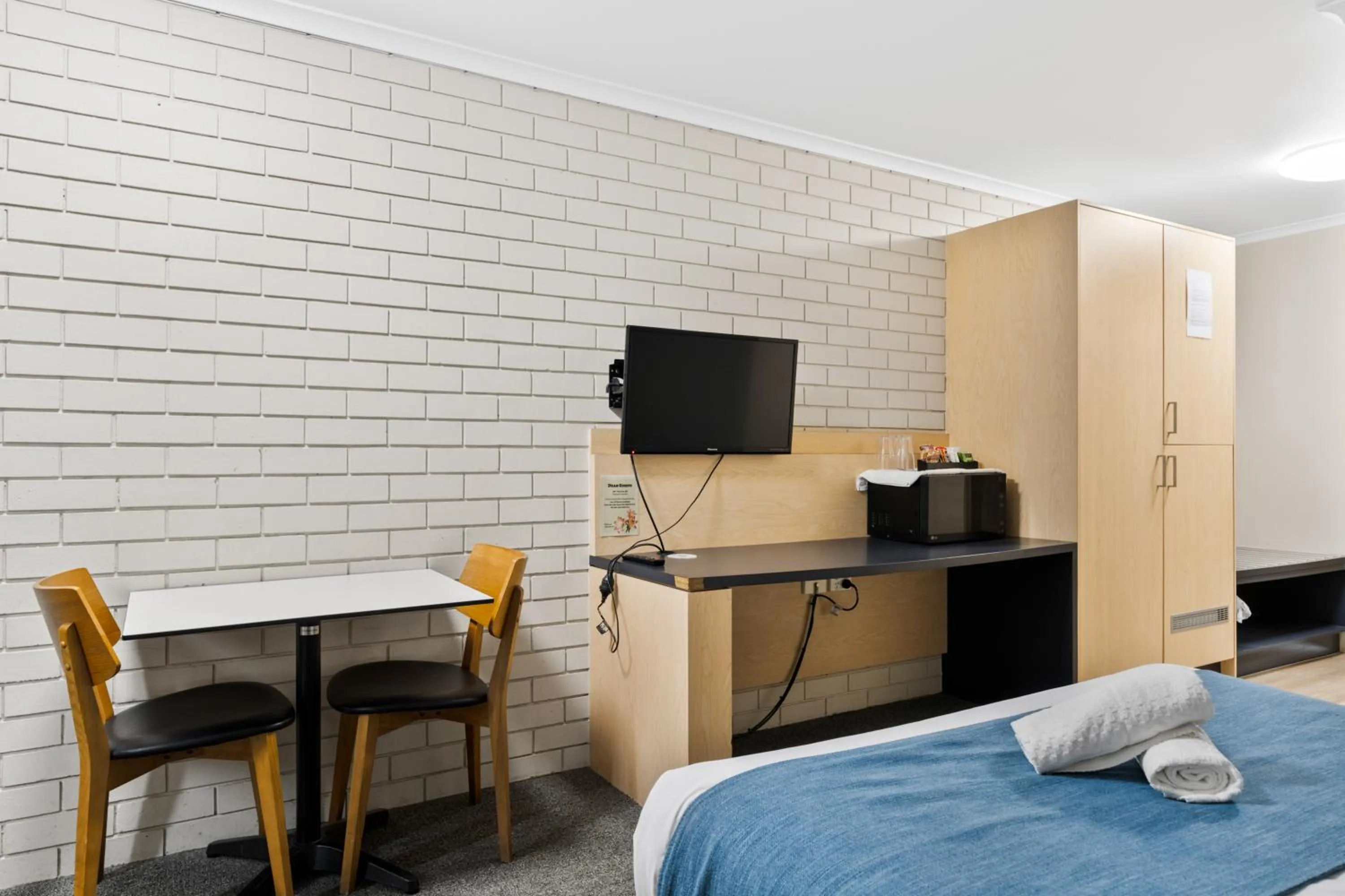 Bed in Morayfield Tavern