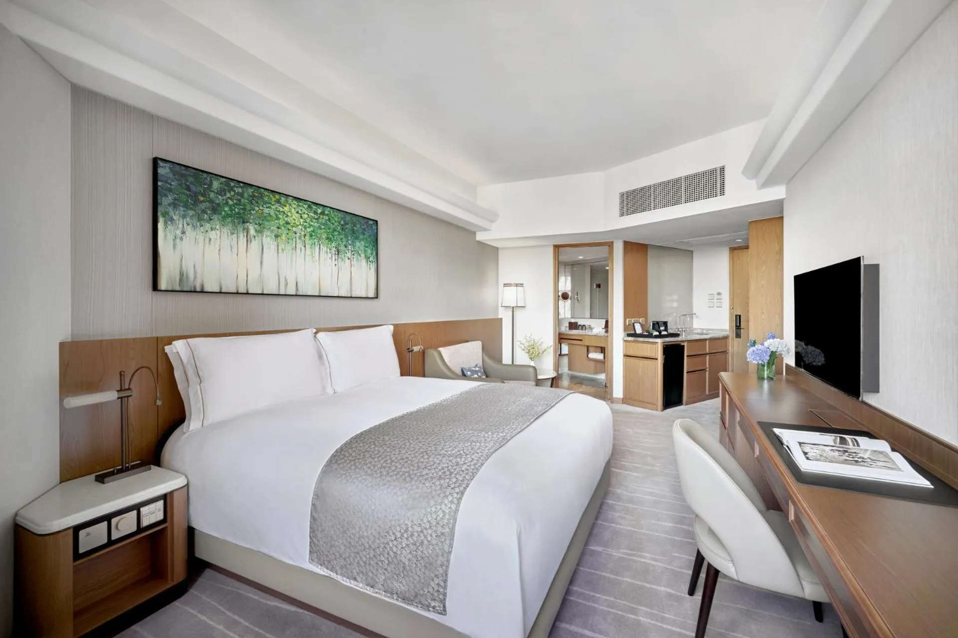 Bedroom, Bed in Hopewell Hotel