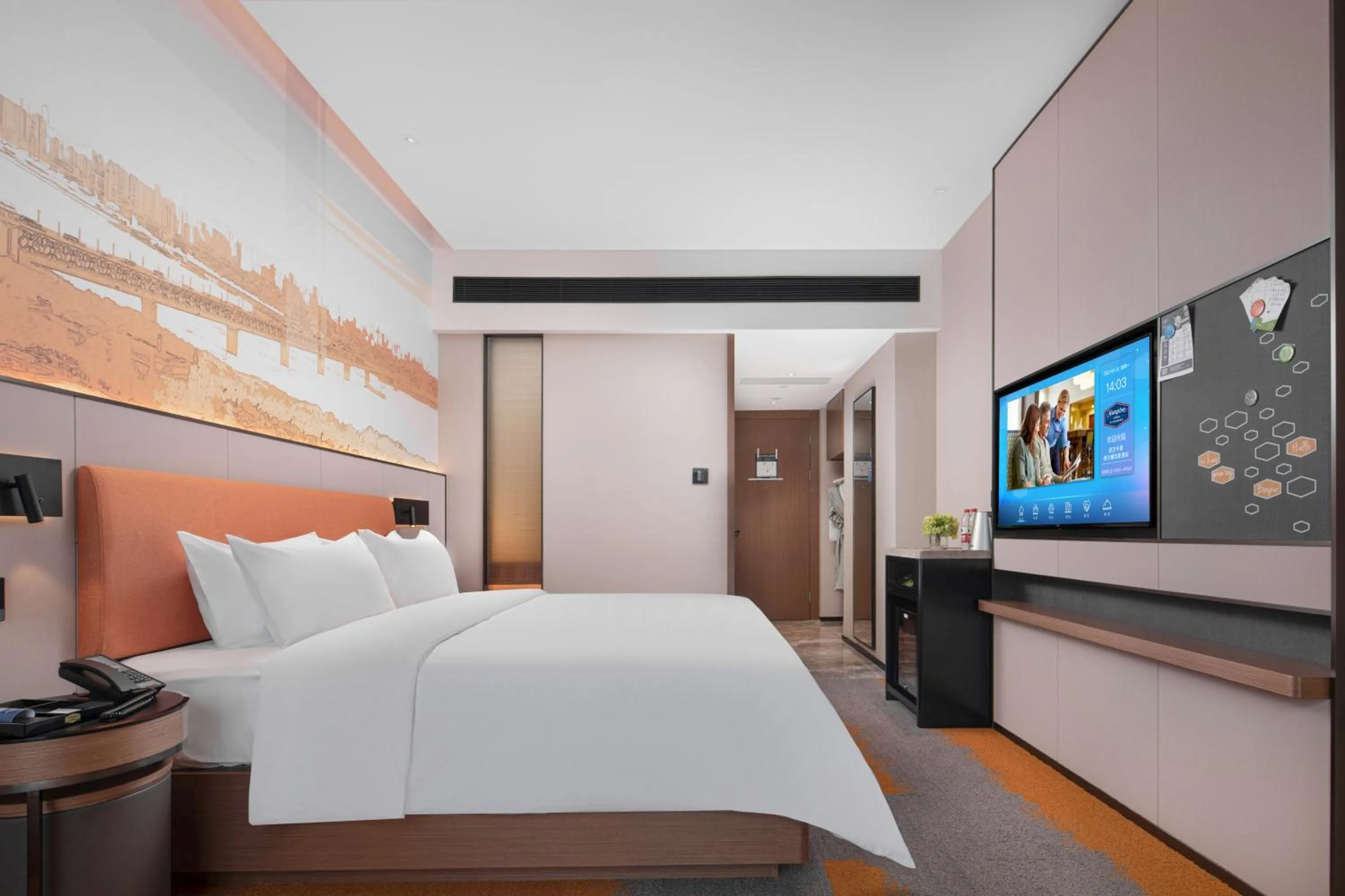 Bed in Hilton Hotel by Hampton Wuhan Zhongnan Street Branch