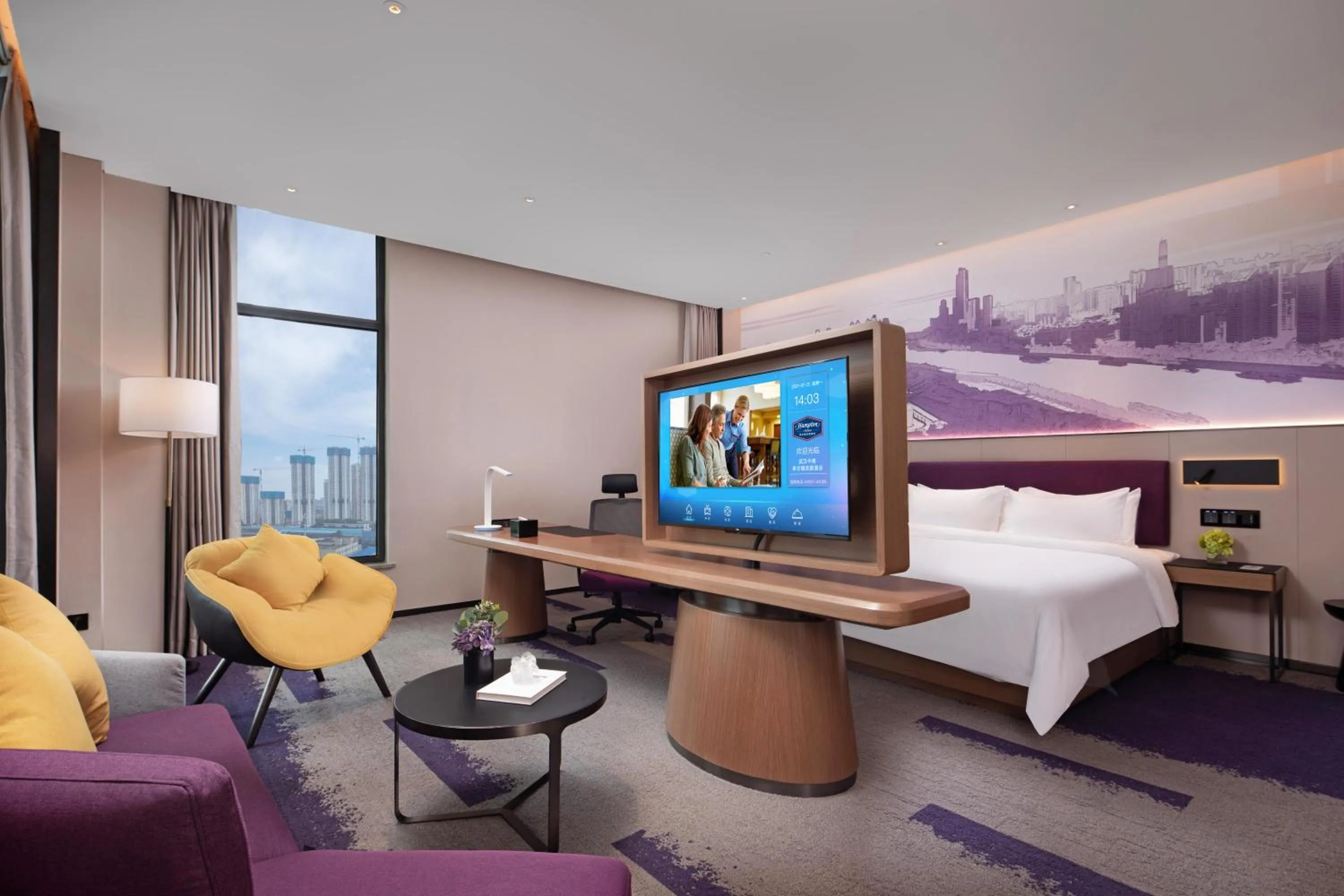 Bed in Hilton Hotel by Hampton Wuhan Zhongnan Street Branch