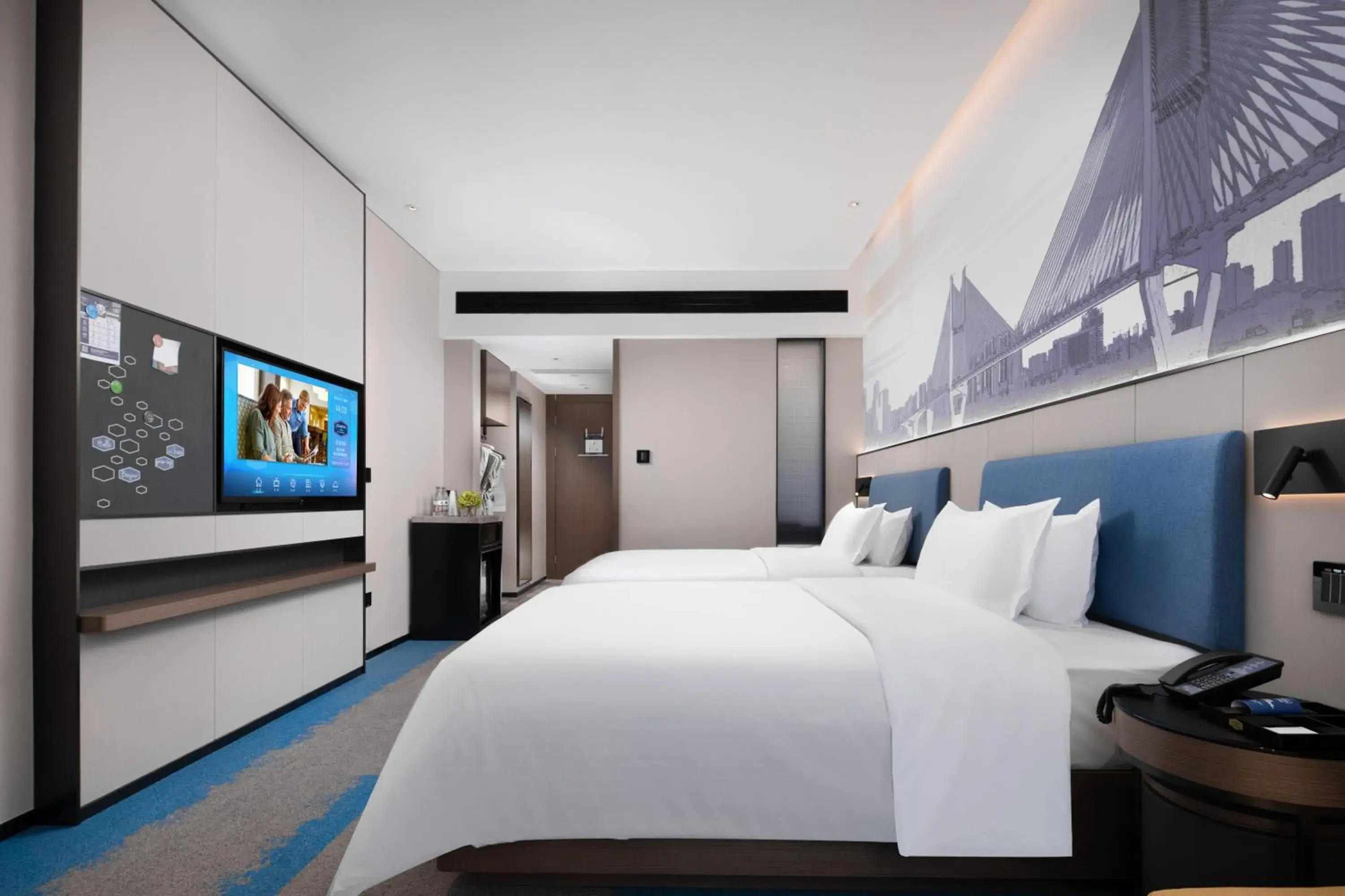 Superior Twin Room in Hilton Hotel by Hampton Wuhan Zhongnan Street Branch Superior Twin Room in Hilton Hotel by Hampton Wuhan Zhongnan Street Branch
