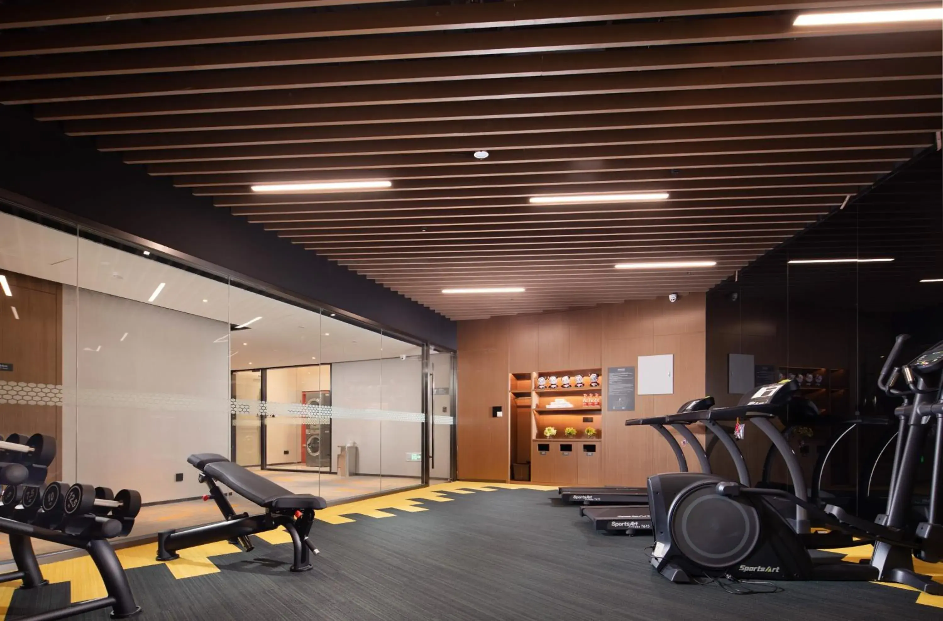 Fitness centre/facilities in Hilton Hotel by Hampton Wuhan Zhongnan Street Branch Fitness centre/facilities in Hilton Hotel by Hampton Wuhan Zhongnan Street Branch