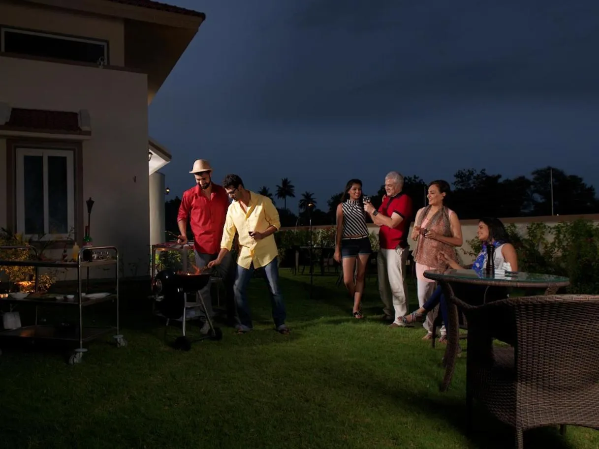 Night in Neonz Resort & Club