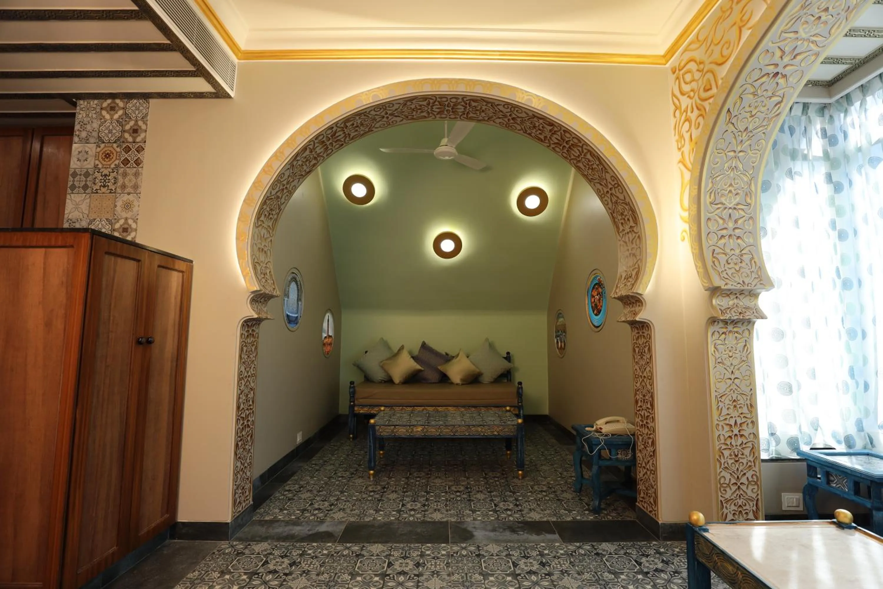 Living room in Neonz Resort & Club