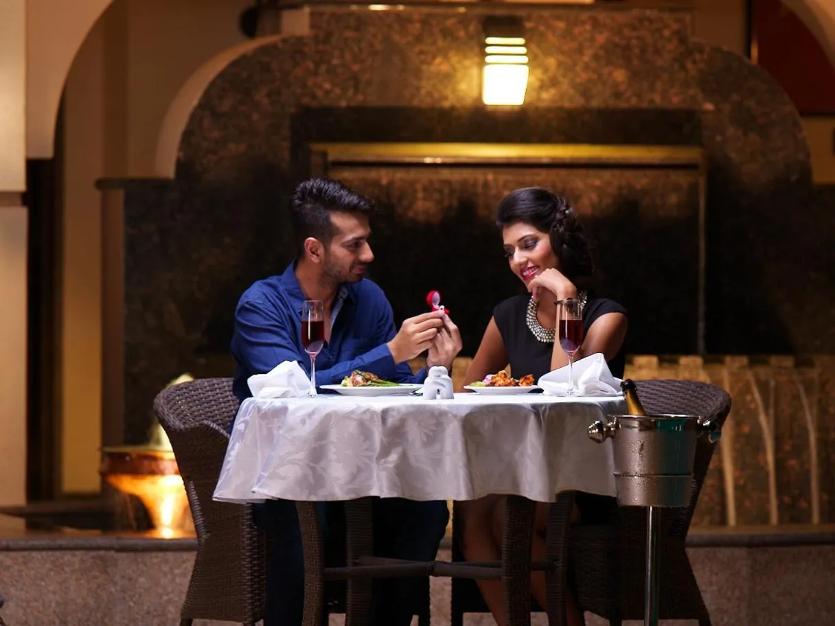 Dinner in Neonz Resort & Club