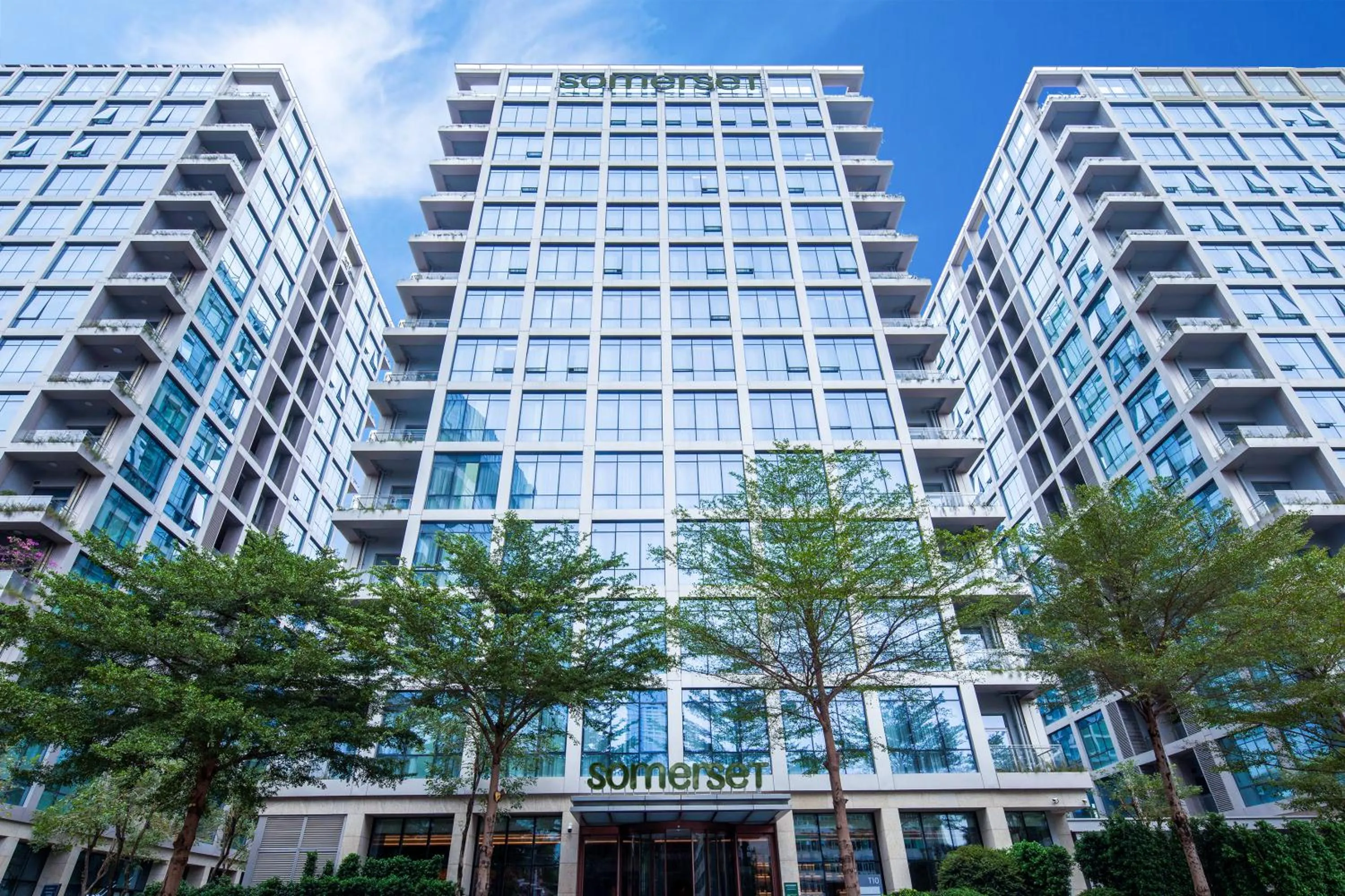 Property building in Somerset QPlex Shenzhen