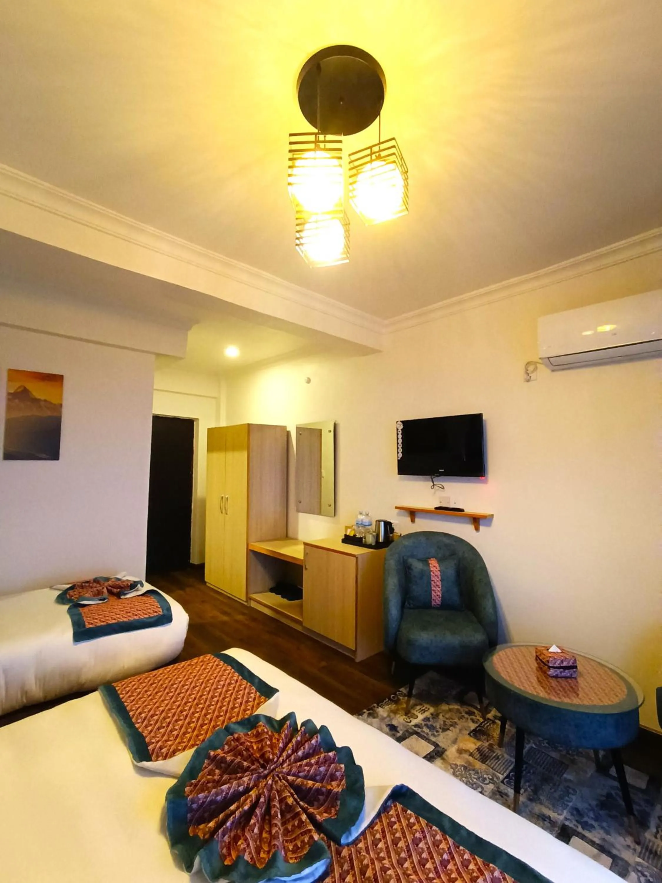 Bedroom, Bed in Mountain Vista Retreat - Nagarkot