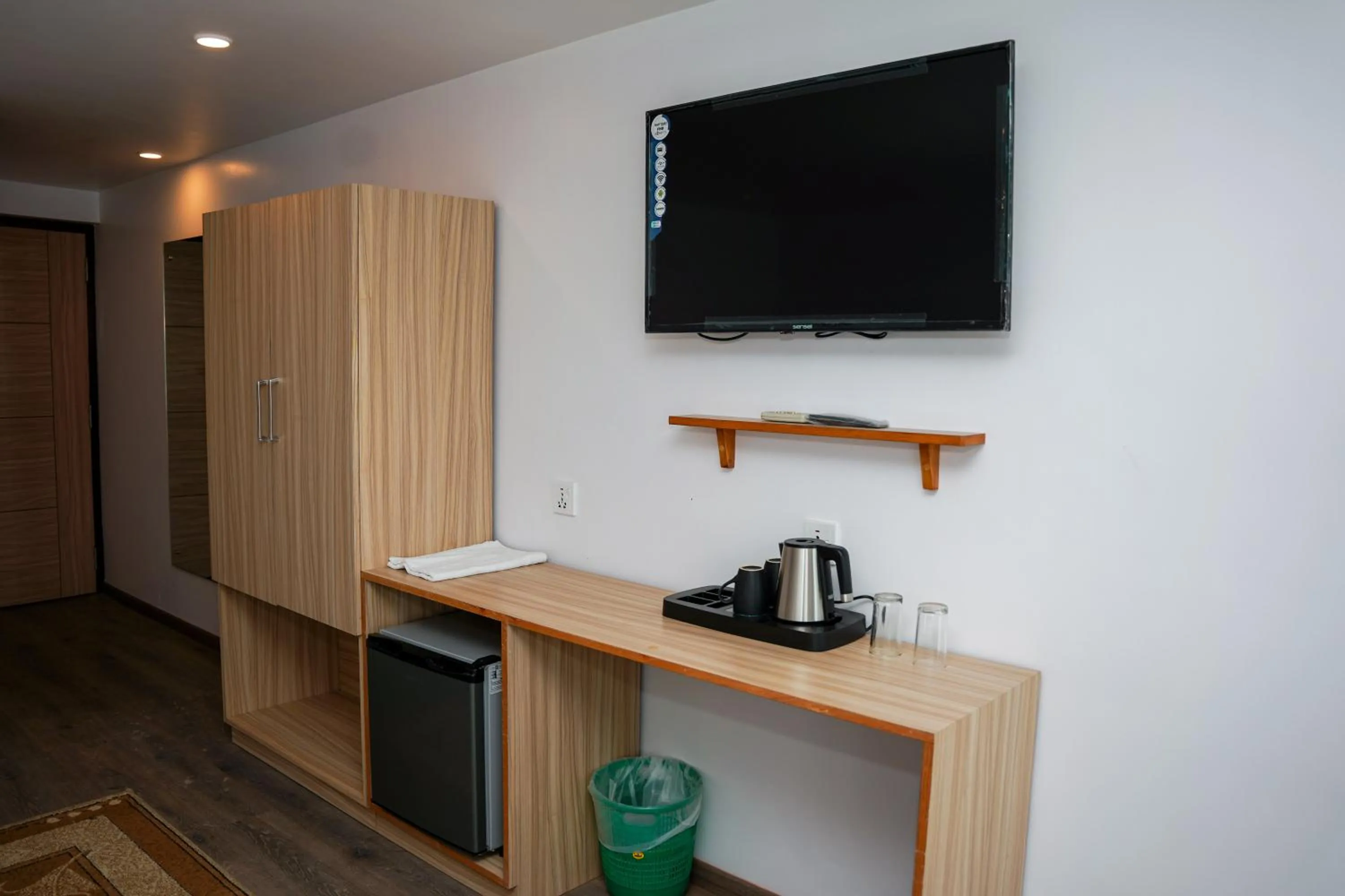 TV and multimedia in Mountain Vista Retreat - Nagarkot