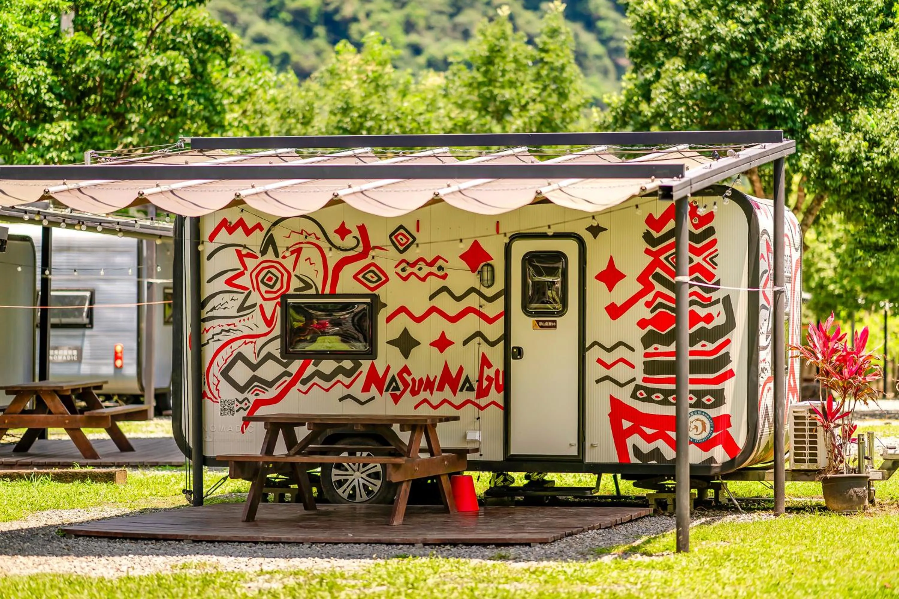 Property building in Na Sun Na Gu