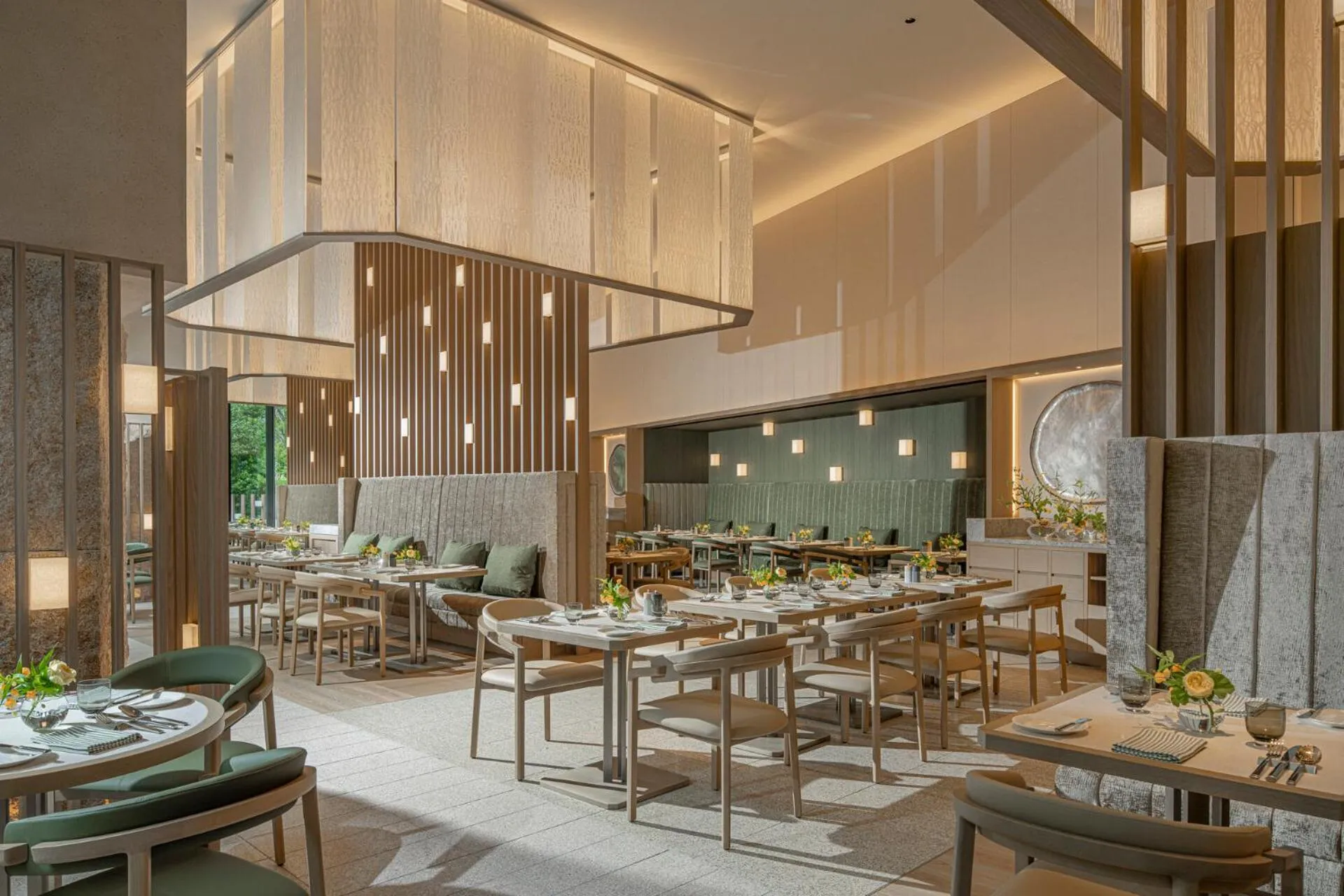 Restaurant/places to eat in Four Seasons Hotel Osaka