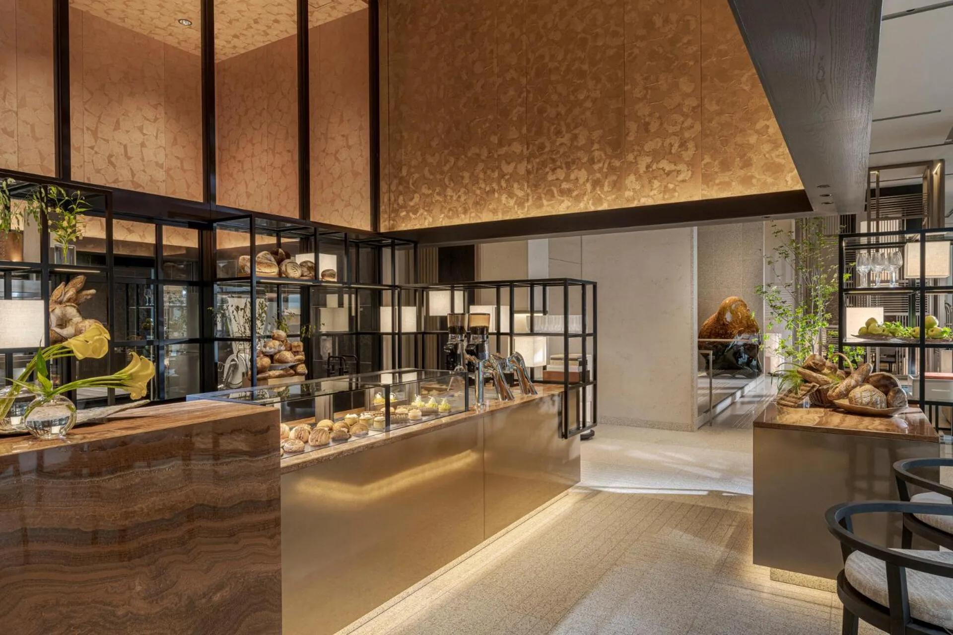 Restaurant/places to eat in Four Seasons Hotel Osaka