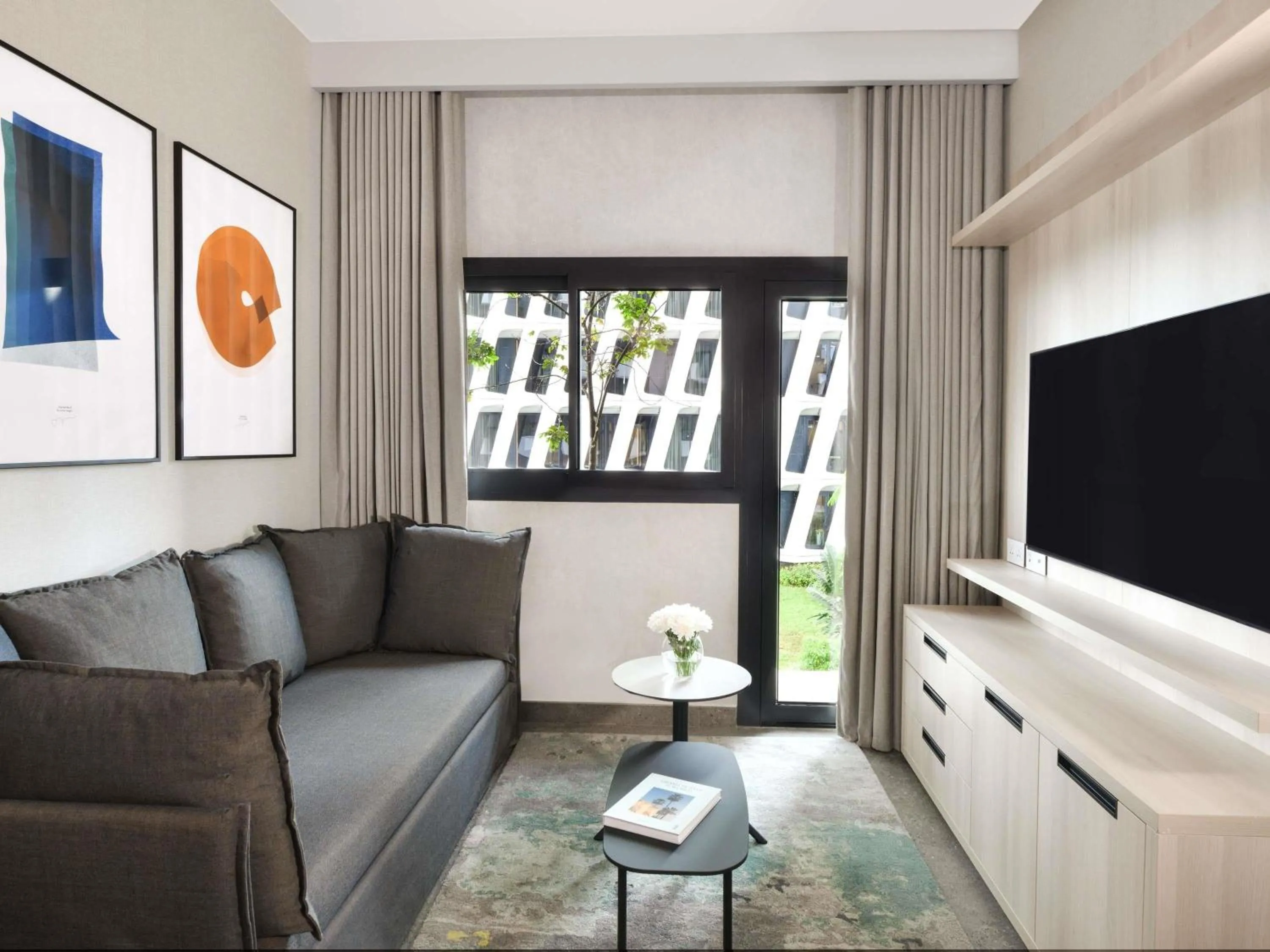 Bedroom in Aparthotel Adagio Abidjan Marcory